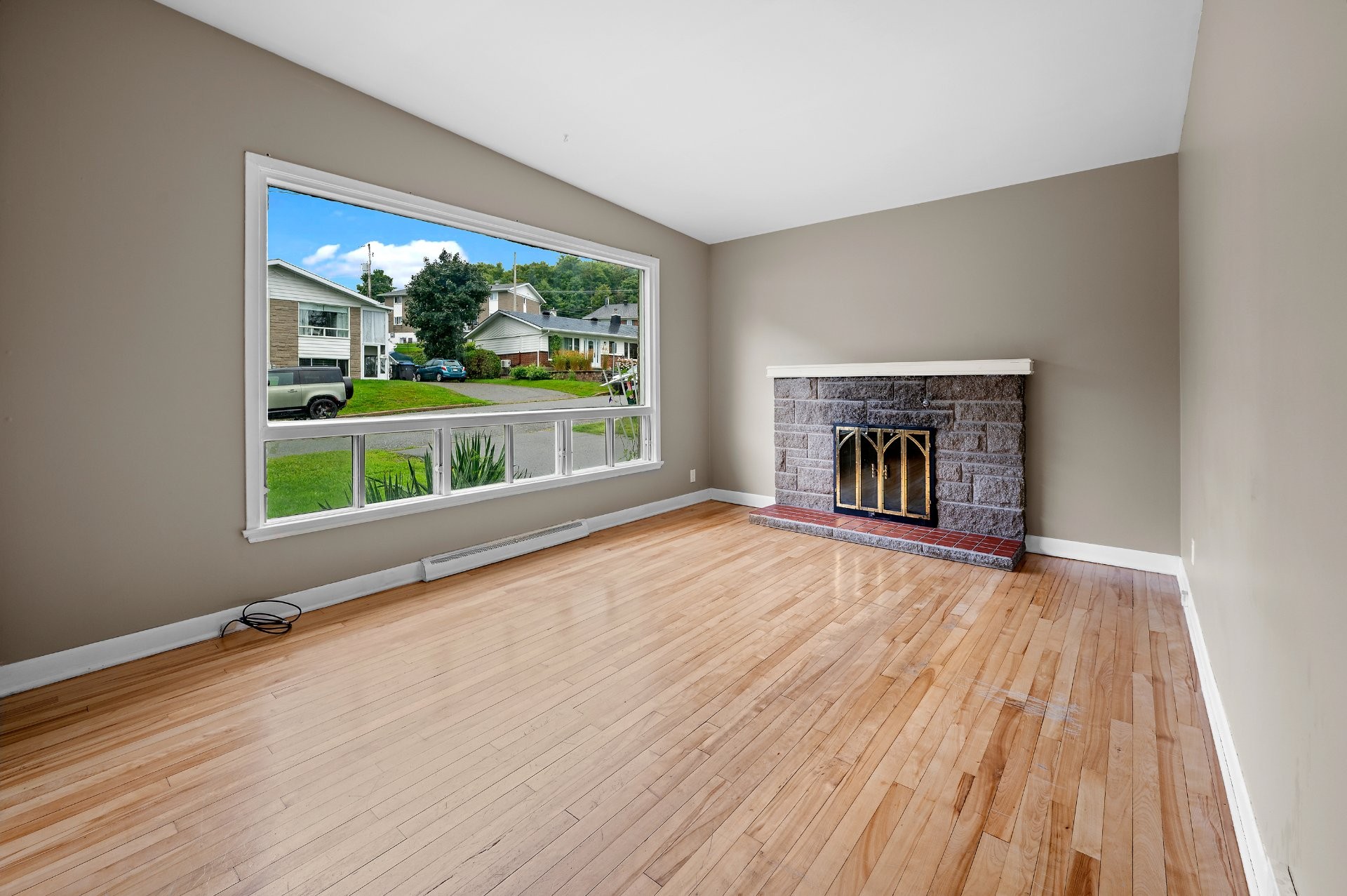 









104


Rue des Bolets

,
Lévis (Desjardins),




QC
G6V2H1

