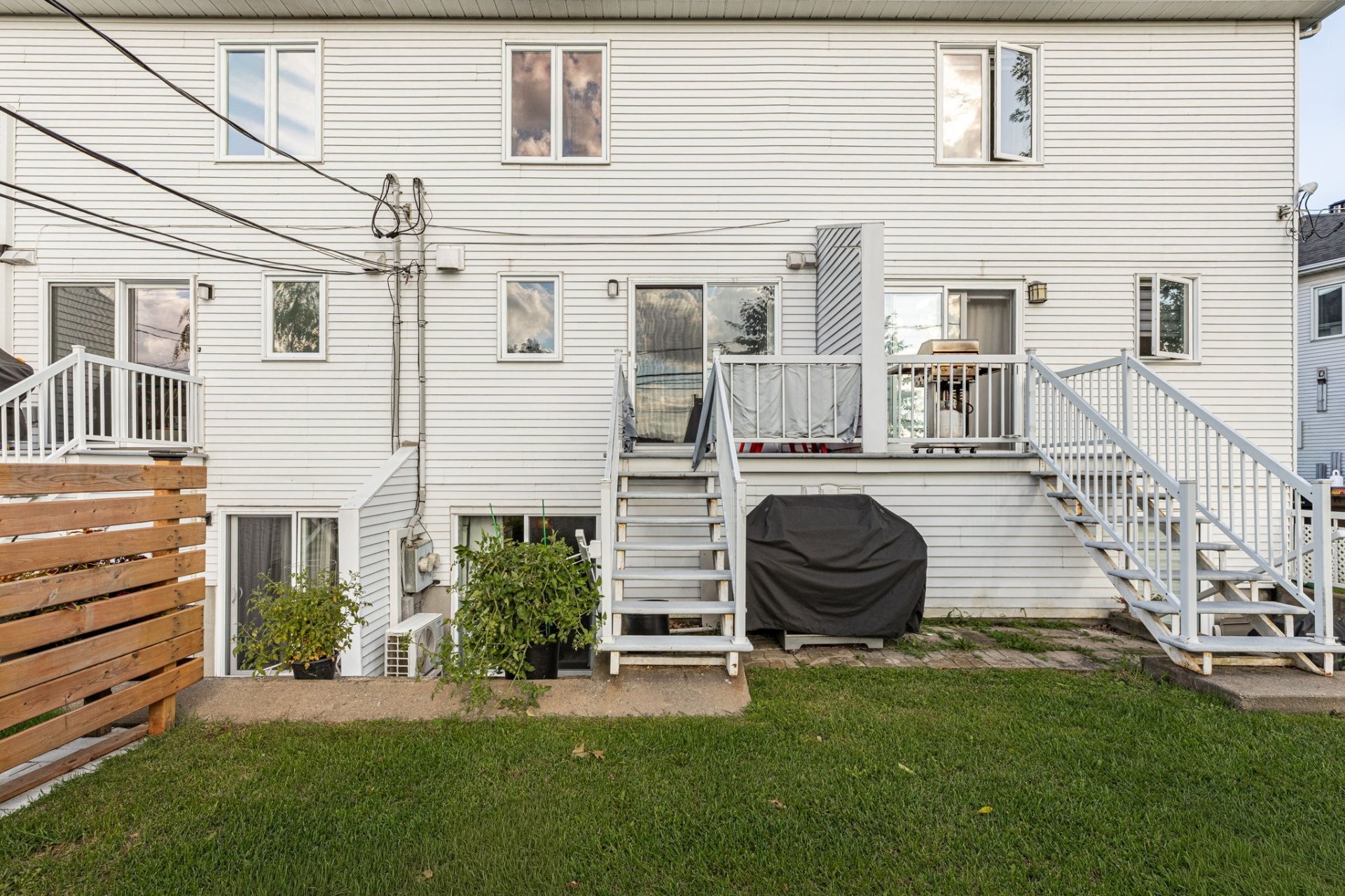 









74Z

 - 76Z


Rue de la Futaie

,
Varennes,




QC
J3X1Z6

