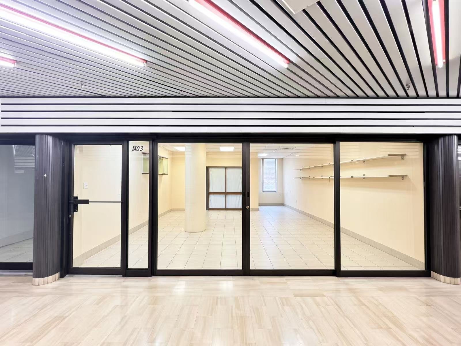 









1111


Rue St-Urbain

, M03,
Montréal (Ville-Marie),




QC
H2Z1Y6


