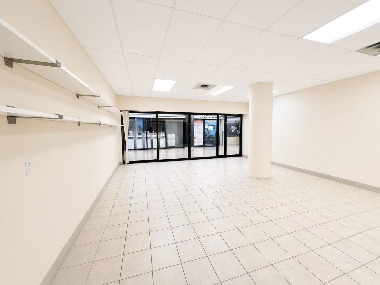 









1111


Rue St-Urbain

, M03,
Montréal (Ville-Marie),




QC
H2Z1Y6

