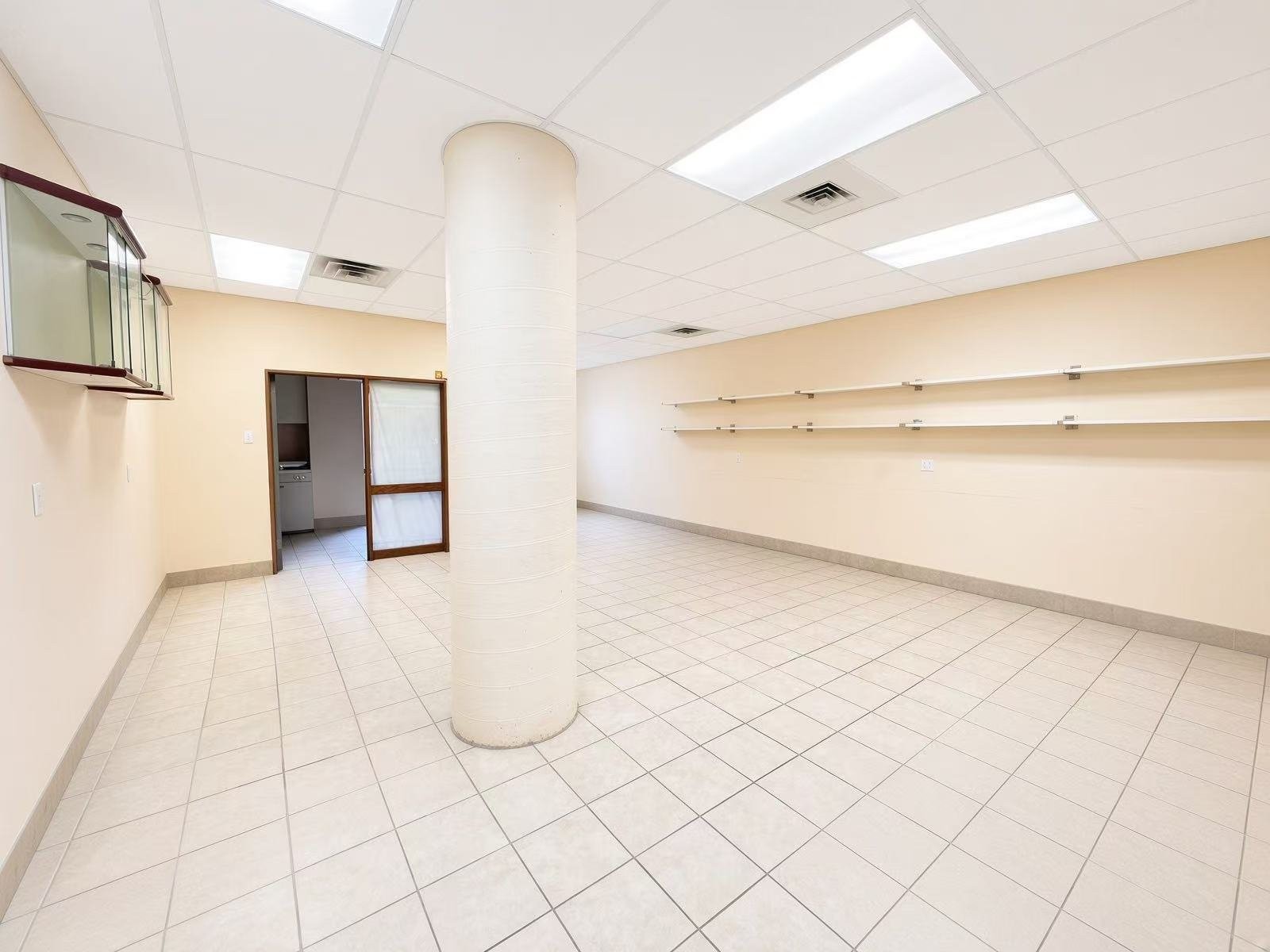 









1111


Rue St-Urbain

, M03,
Montréal (Ville-Marie),




QC
H2Z1Y6

