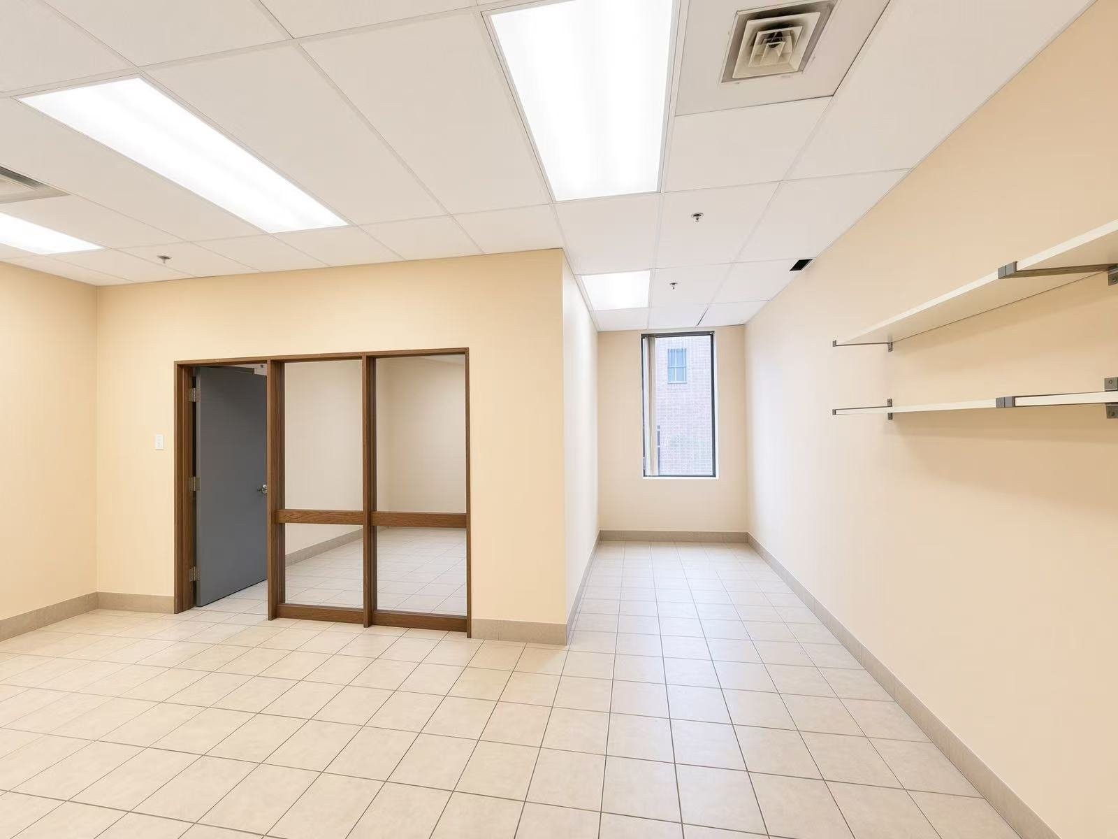 









1111


Rue St-Urbain

, M03,
Montréal (Ville-Marie),




QC
H2Z1Y6


