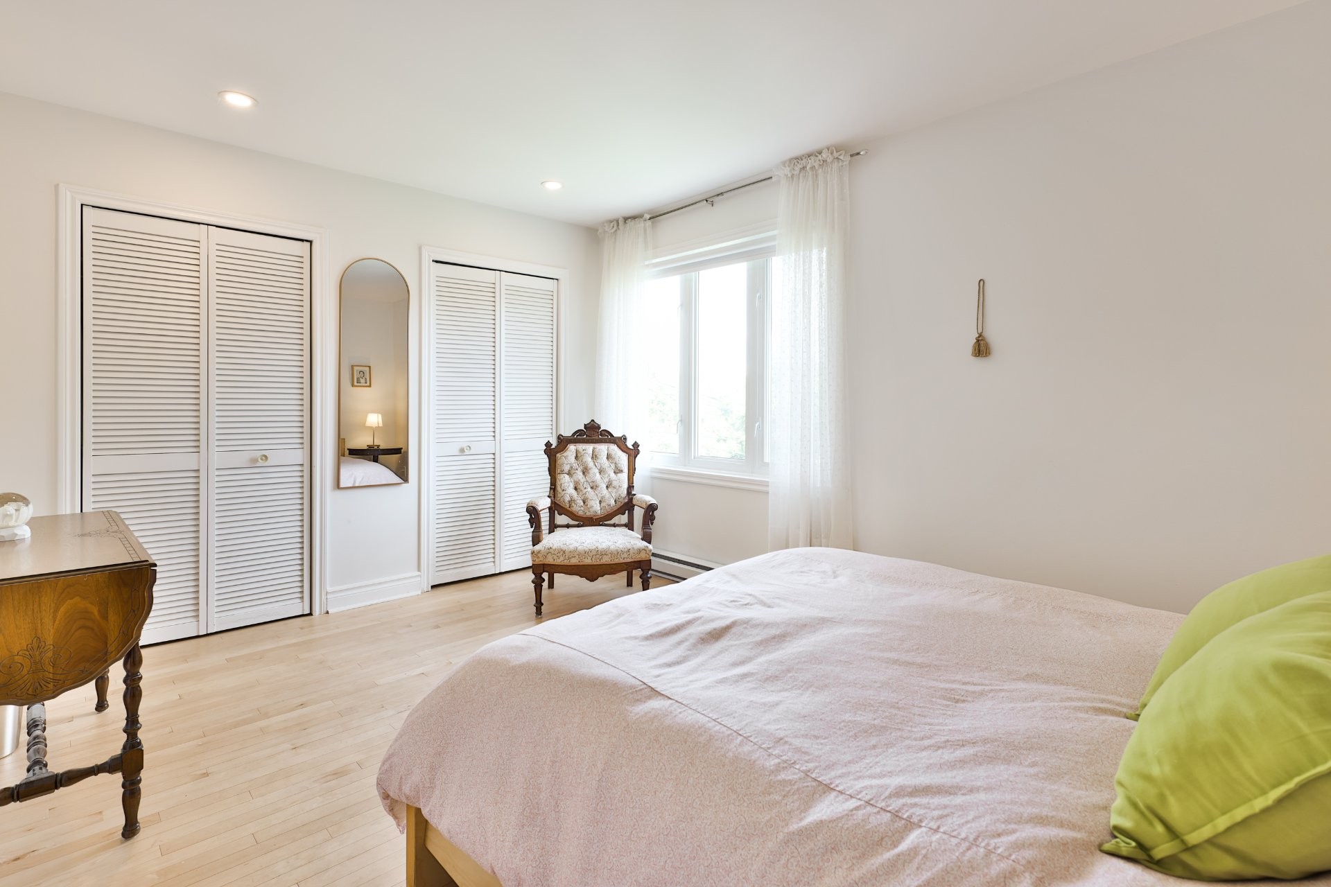 









1323


Boul. Jolibourg

,
Laval (Sainte-Dorothée),




QC
H7Y1W8

