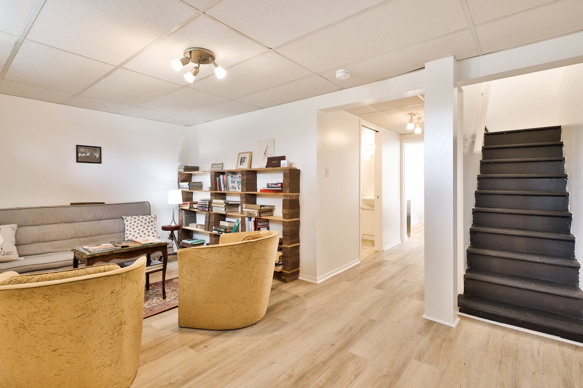 









1323


Boul. Jolibourg

,
Laval (Sainte-Dorothée),




QC
H7Y1W8

