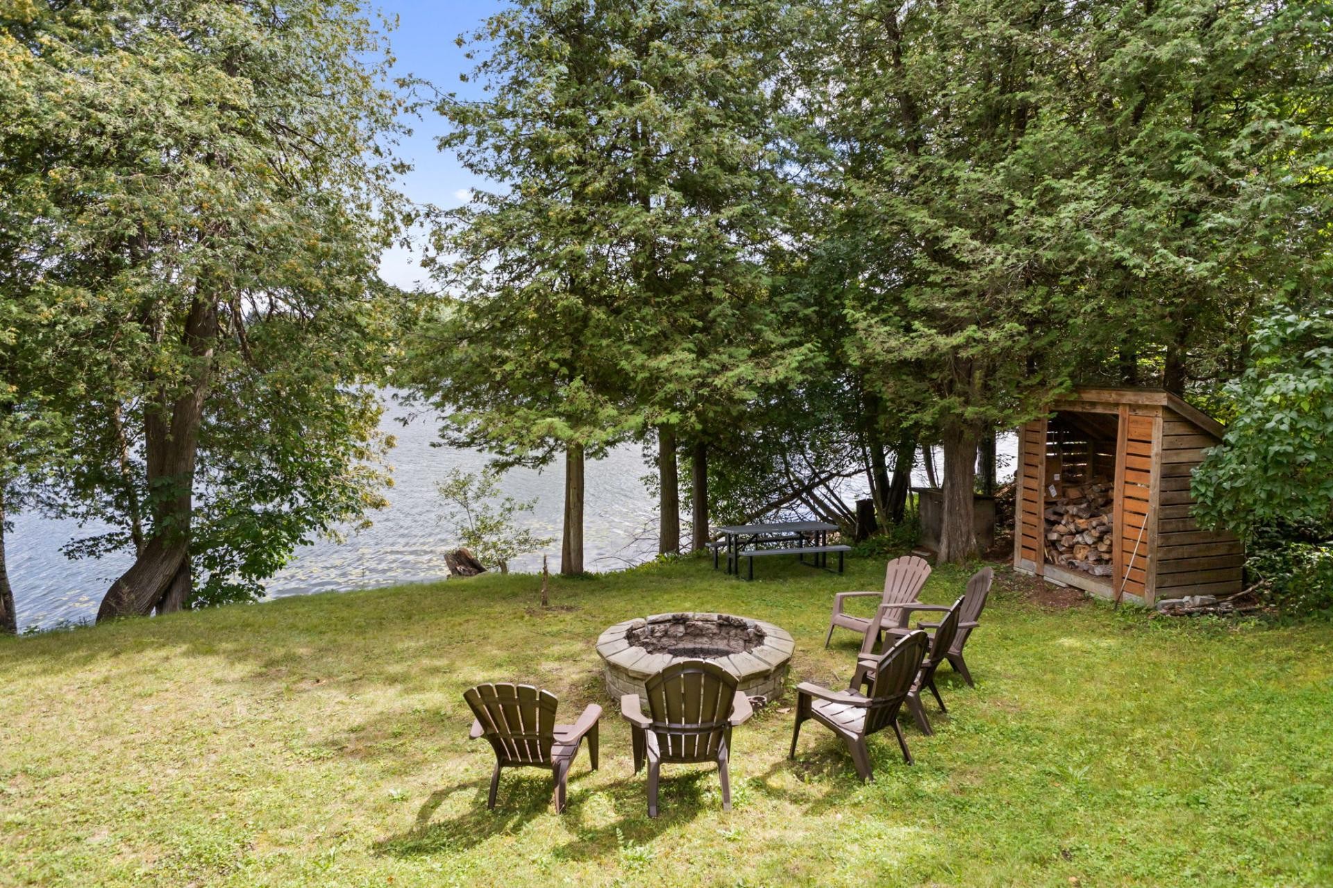 









45


Ch. Harry-McClelland

,
La Pêche,




QC
J0X1A0


