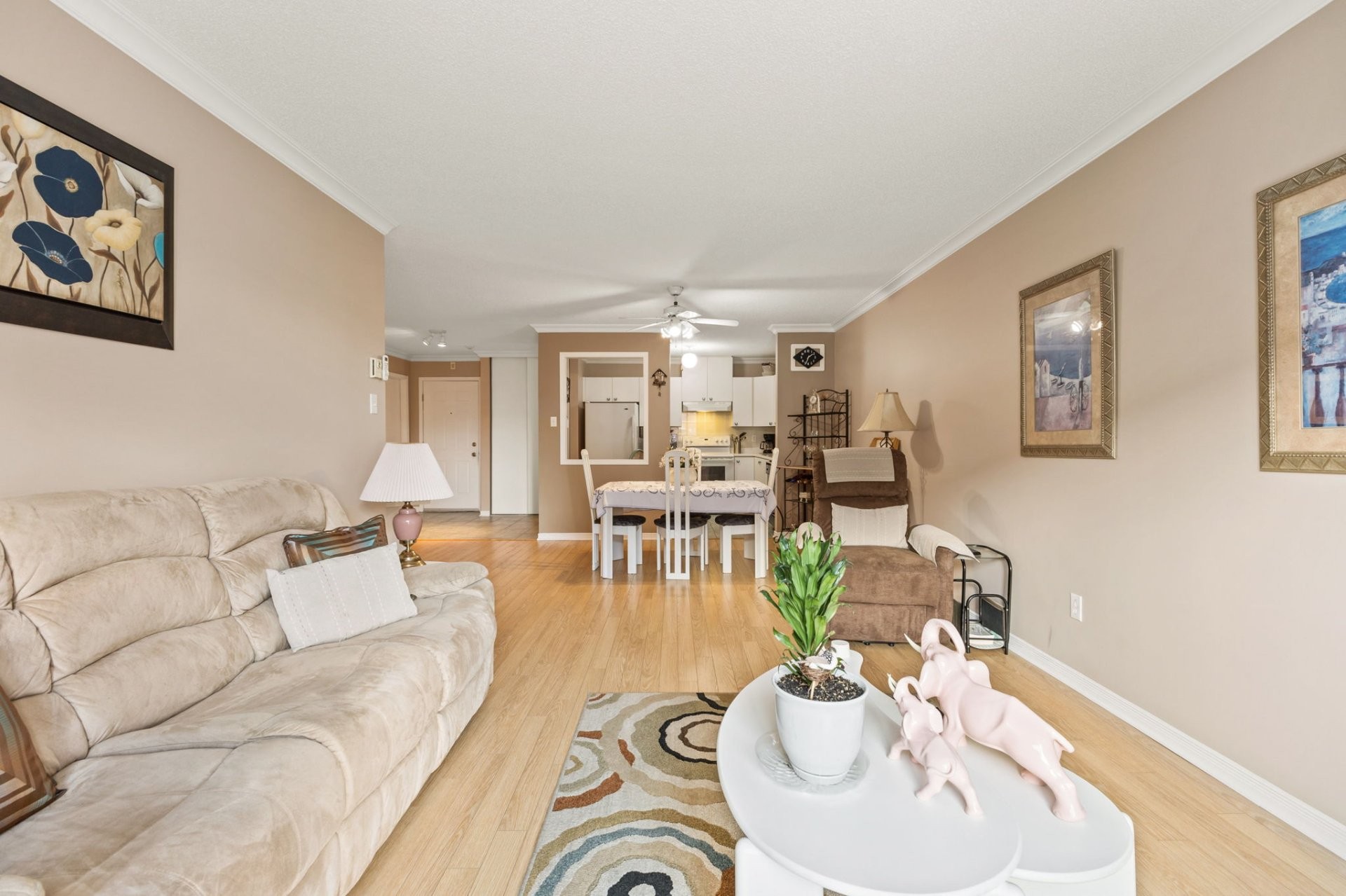 









240


Boul. de l'Hôpital

, 46,
Gatineau (Gatineau),




QC
J8T8J6

