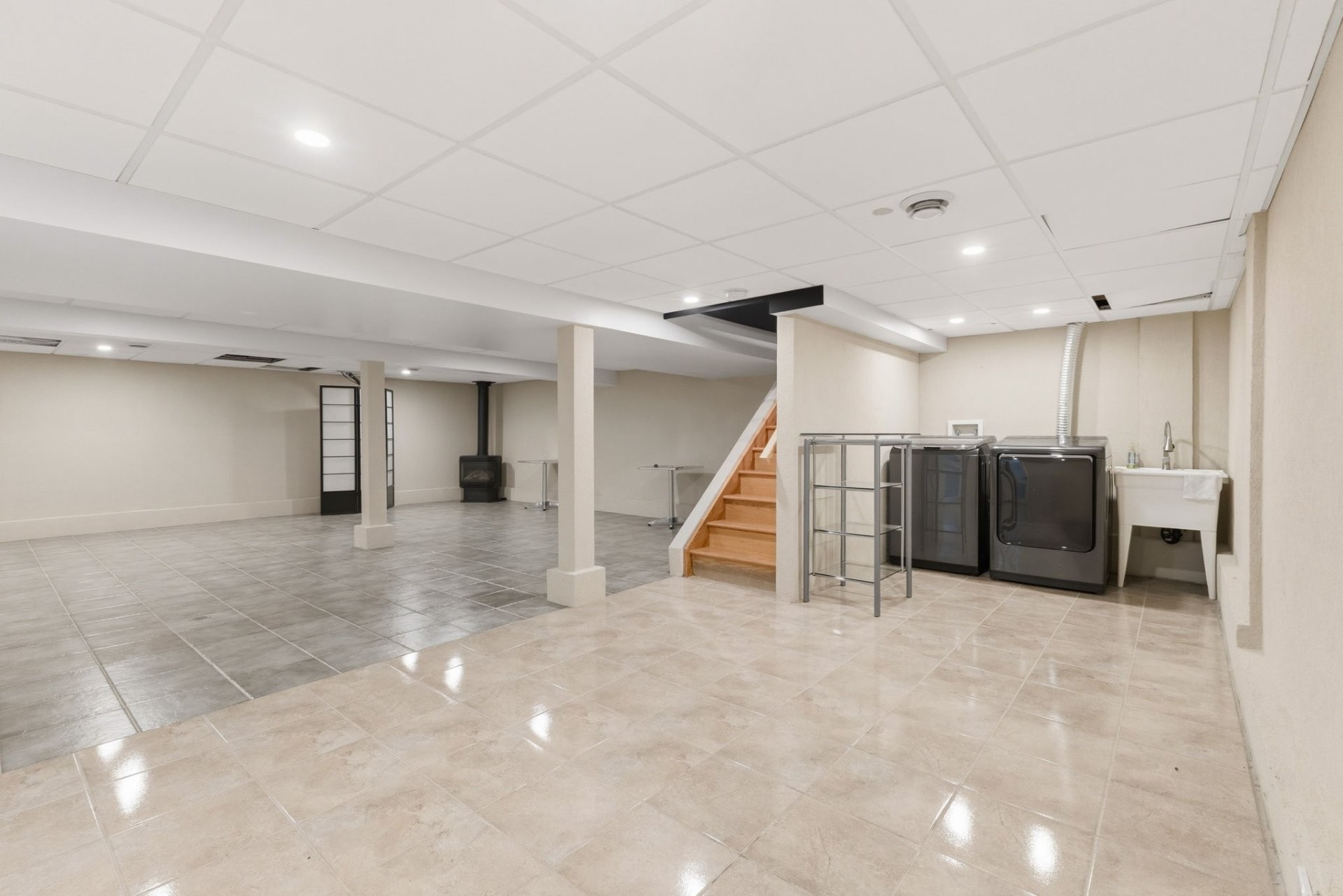 









295


Ch. du Fer-à-Cheval

,
Gatineau (Masson-Angers),




QC
J8M1L8

