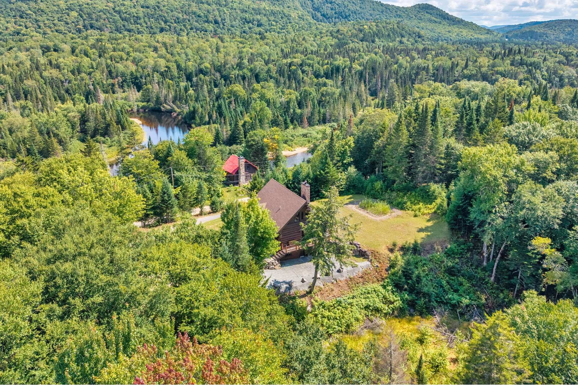









221


Ch. de l'Avalanche

,
Lac-Supérieur,




QC
J0T1P0

