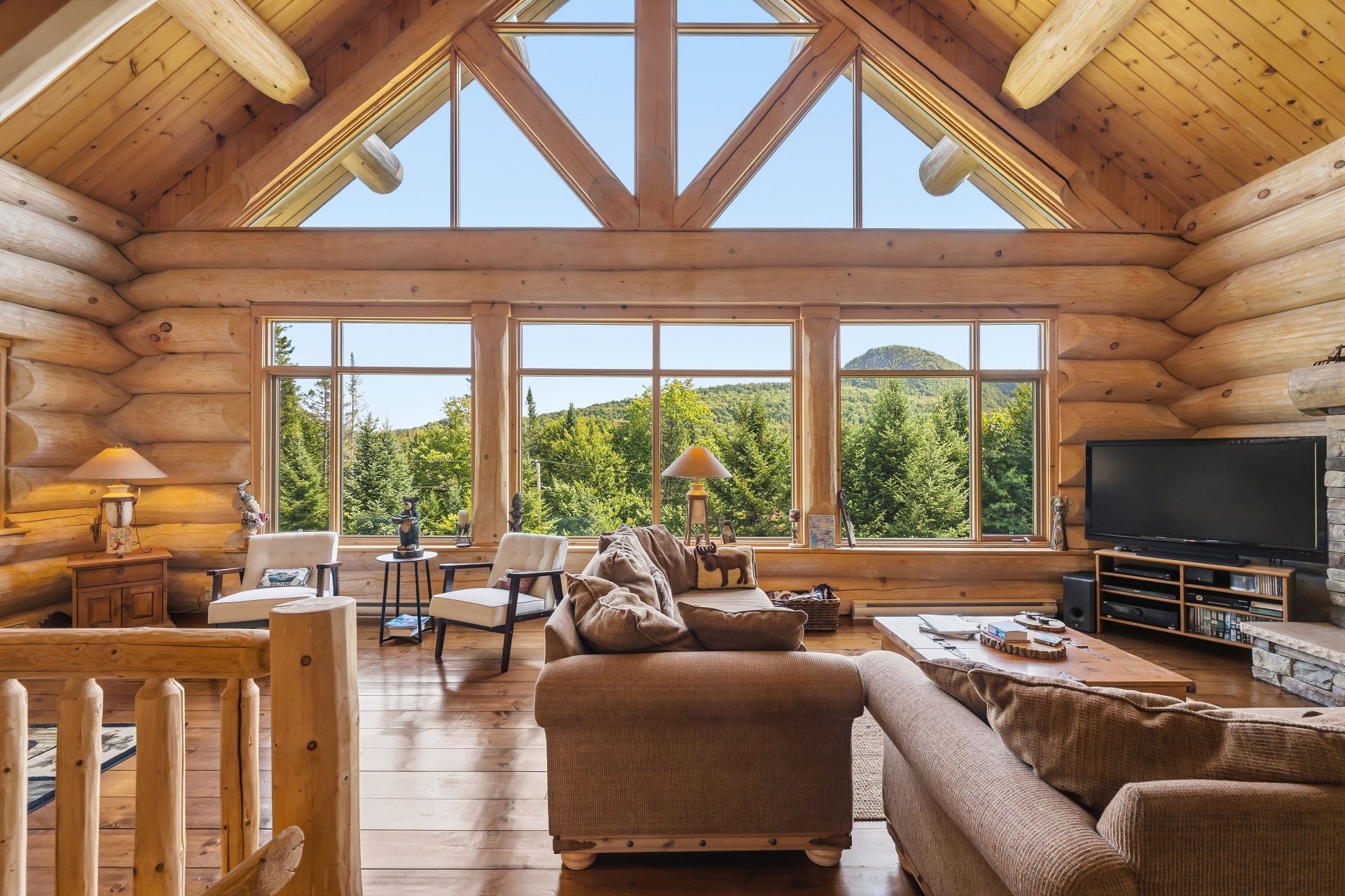 









221


Ch. de l'Avalanche

,
Lac-Supérieur,




QC
J0T1P0

