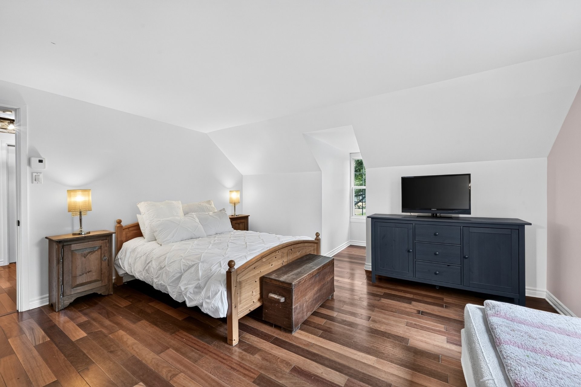 









707


Rue Main

,
Hudson,




QC
J0P1H0

