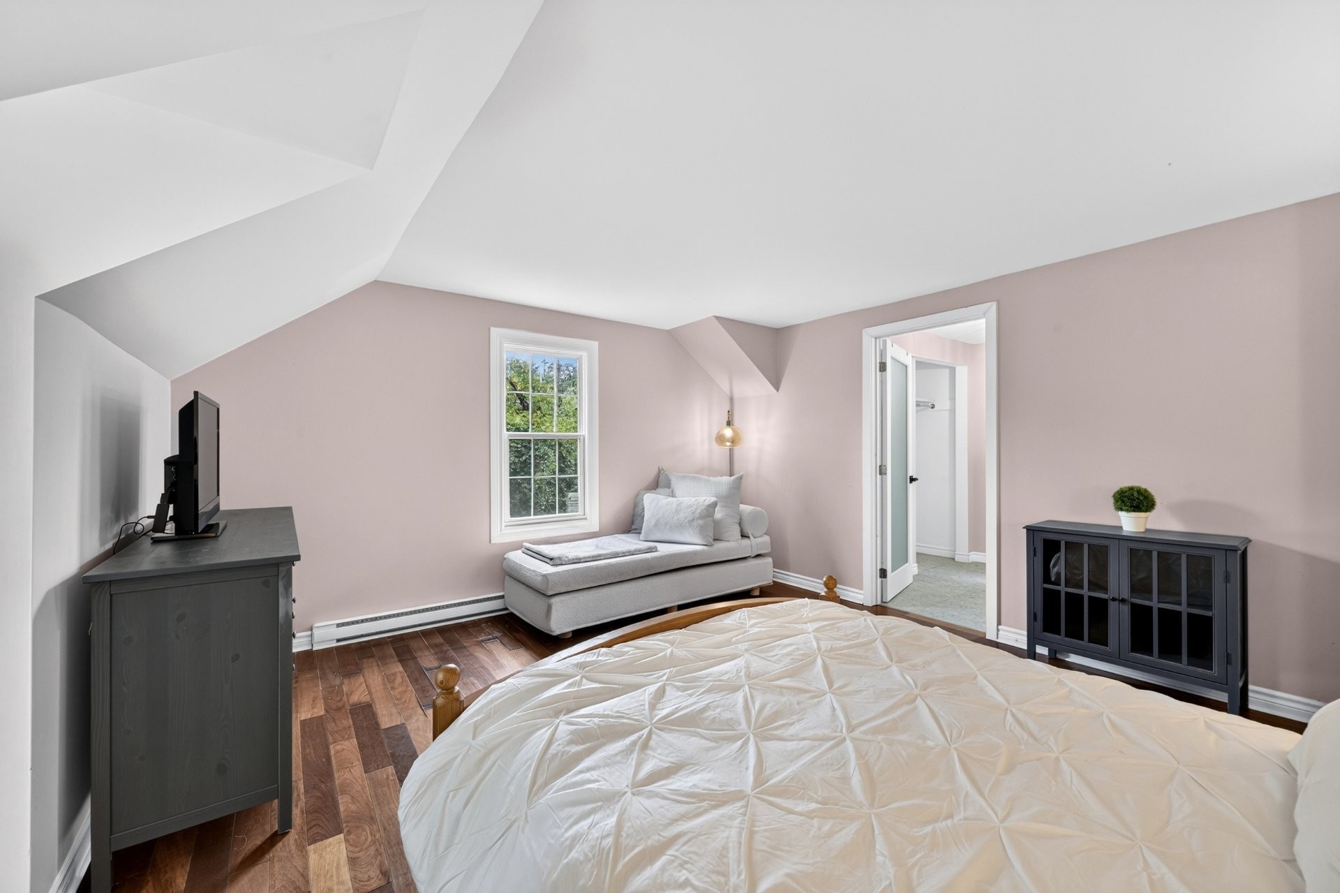 









707


Rue Main

,
Hudson,




QC
J0P1H0

