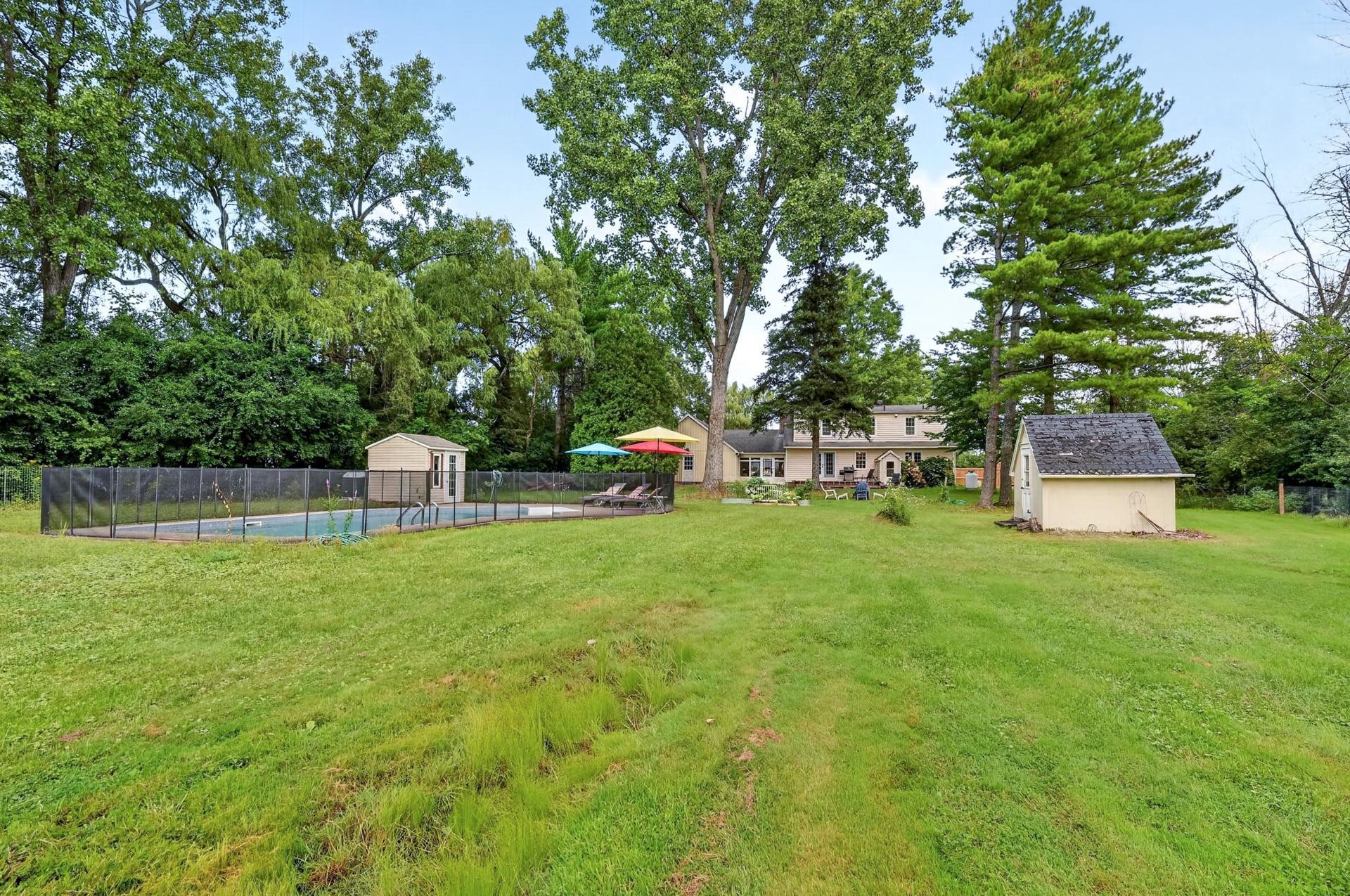 









707


Rue Main

,
Hudson,




QC
J0P1H0

