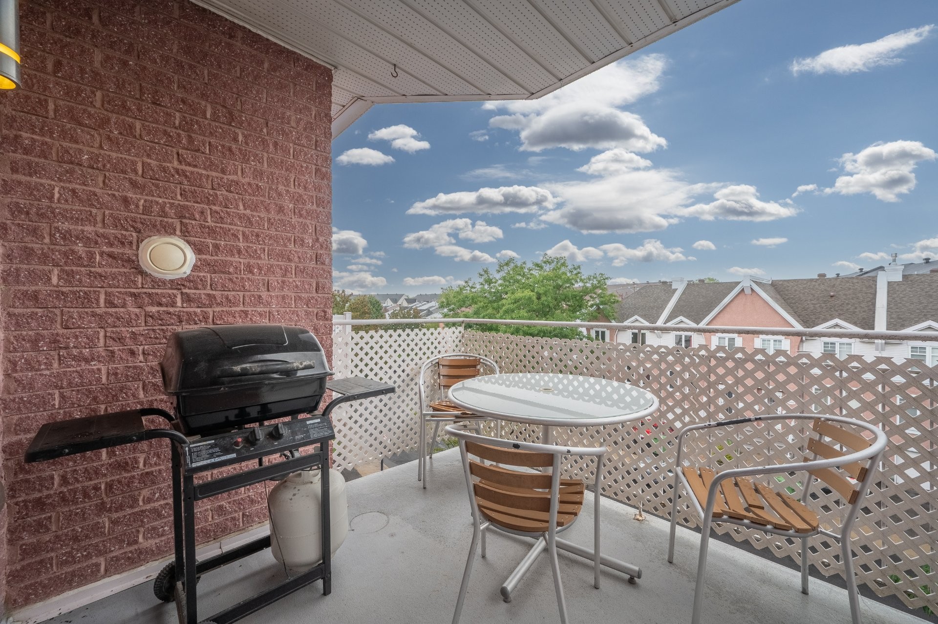 









16021


Rue Victoria

,
Montréal (Rivière-des-Prairies/Pointe-aux-Trembles),




QC
H1A5P7

