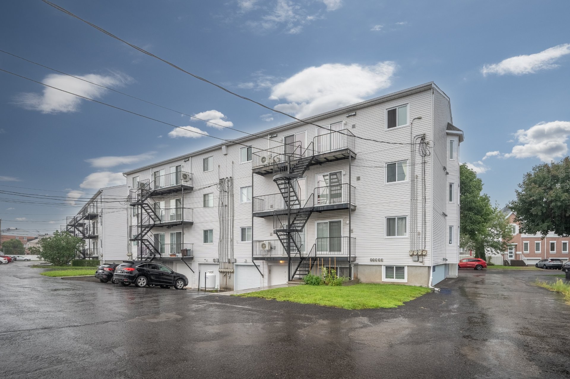 









16021


Rue Victoria

,
Montréal (Rivière-des-Prairies/Pointe-aux-Trembles),




QC
H1A5P7

