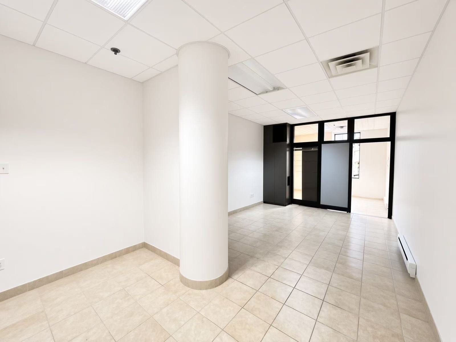 









1111


Rue St-Urbain

, M04,
Montréal (Ville-Marie),




QC
H2Z1Y6

