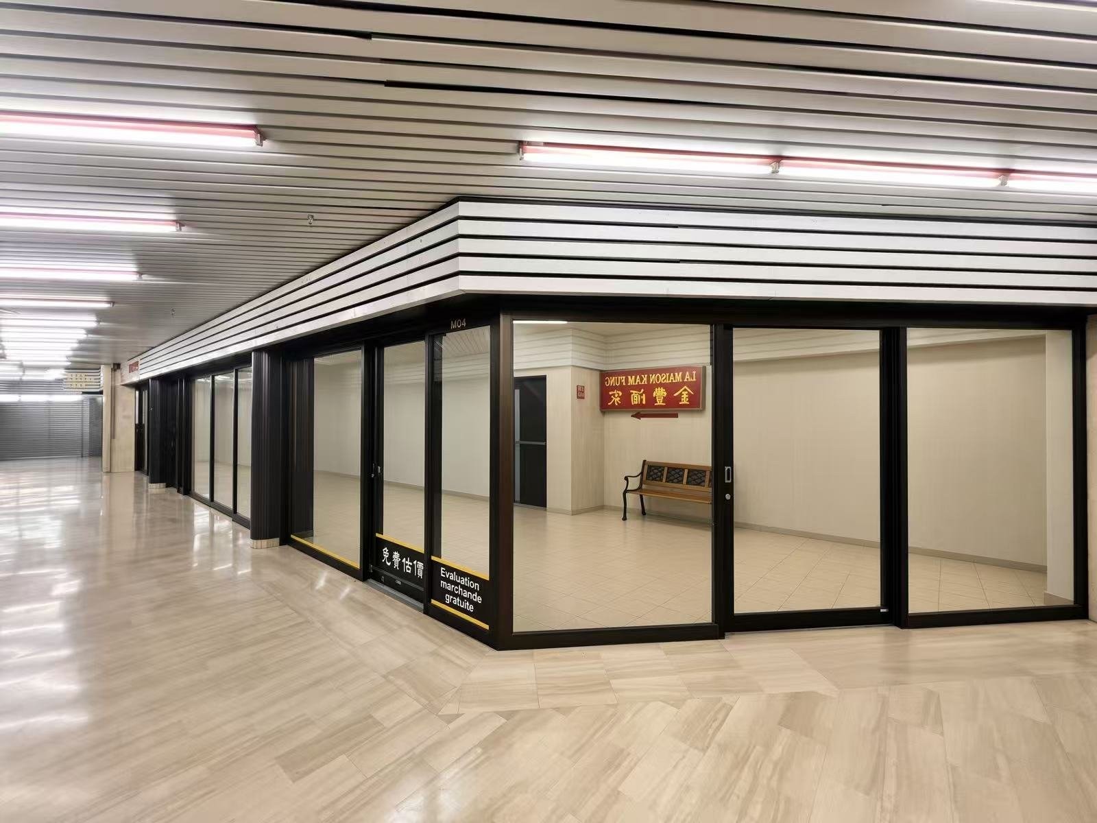 









1111


Rue St-Urbain

, M04,
Montréal (Ville-Marie),




QC
H2Z1Y6

