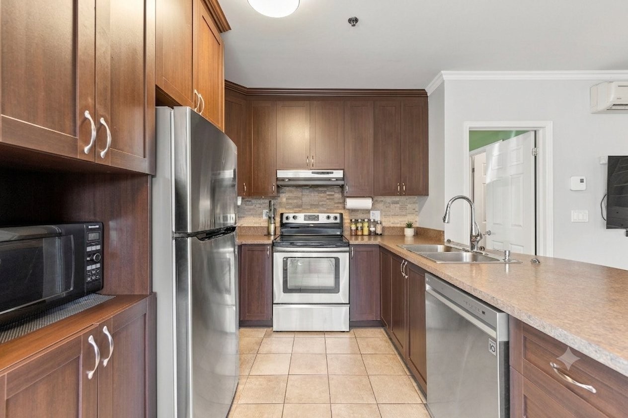 









153


Av. Winthrop

, 102,
Pointe-Claire,




QC
H9R3W8

