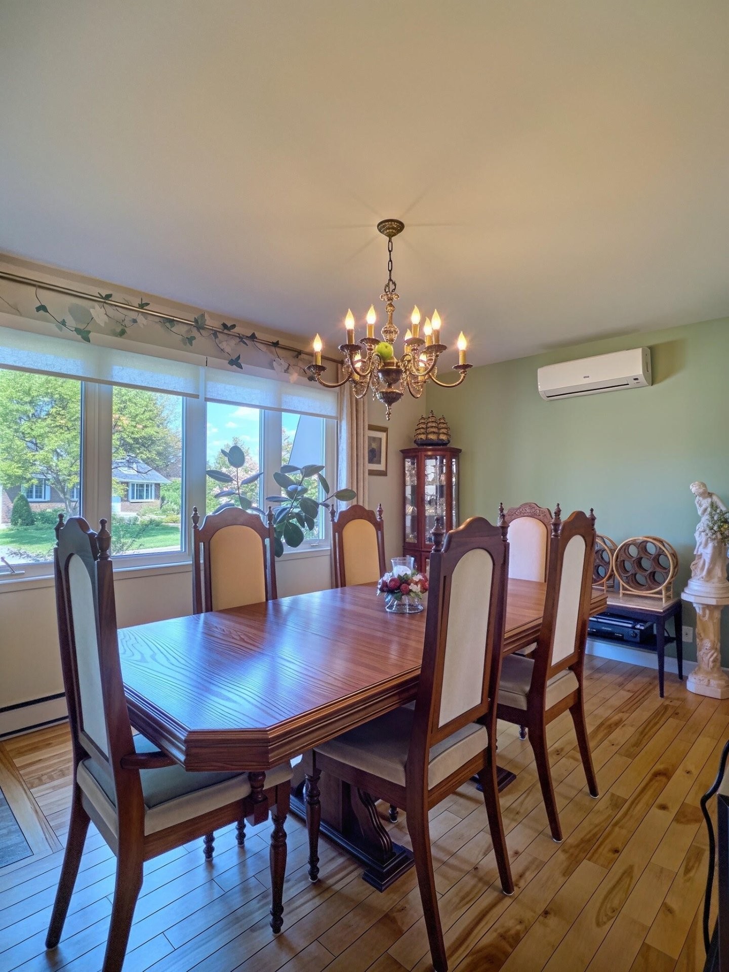 









6005


Rue Lacoursière

,
Trois-Rivières,




QC
G8Y4T6

