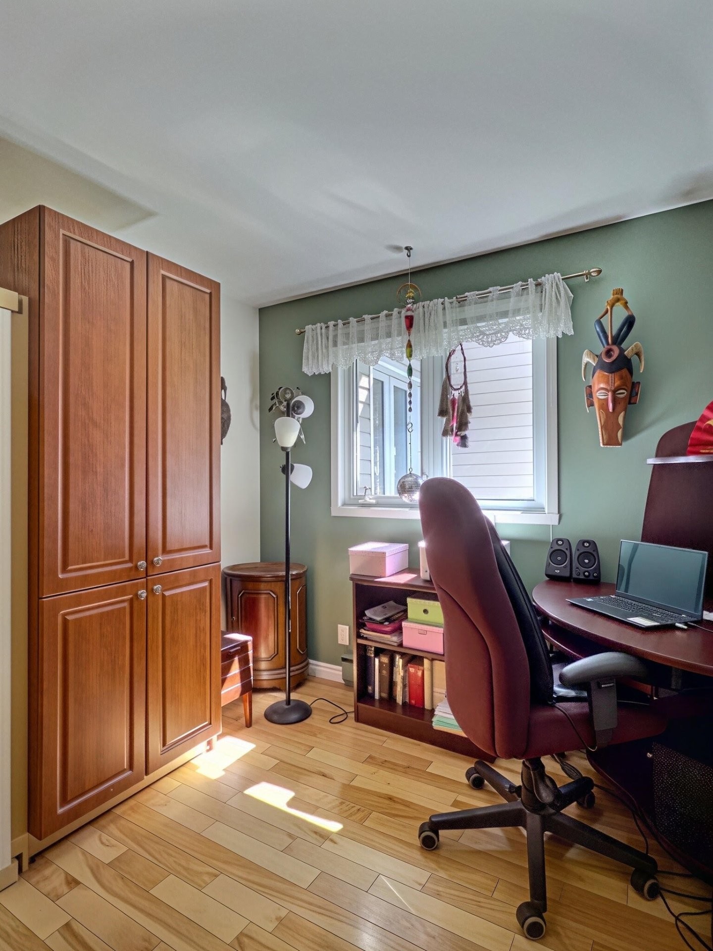 









6005


Rue Lacoursière

,
Trois-Rivières,




QC
G8Y4T6

