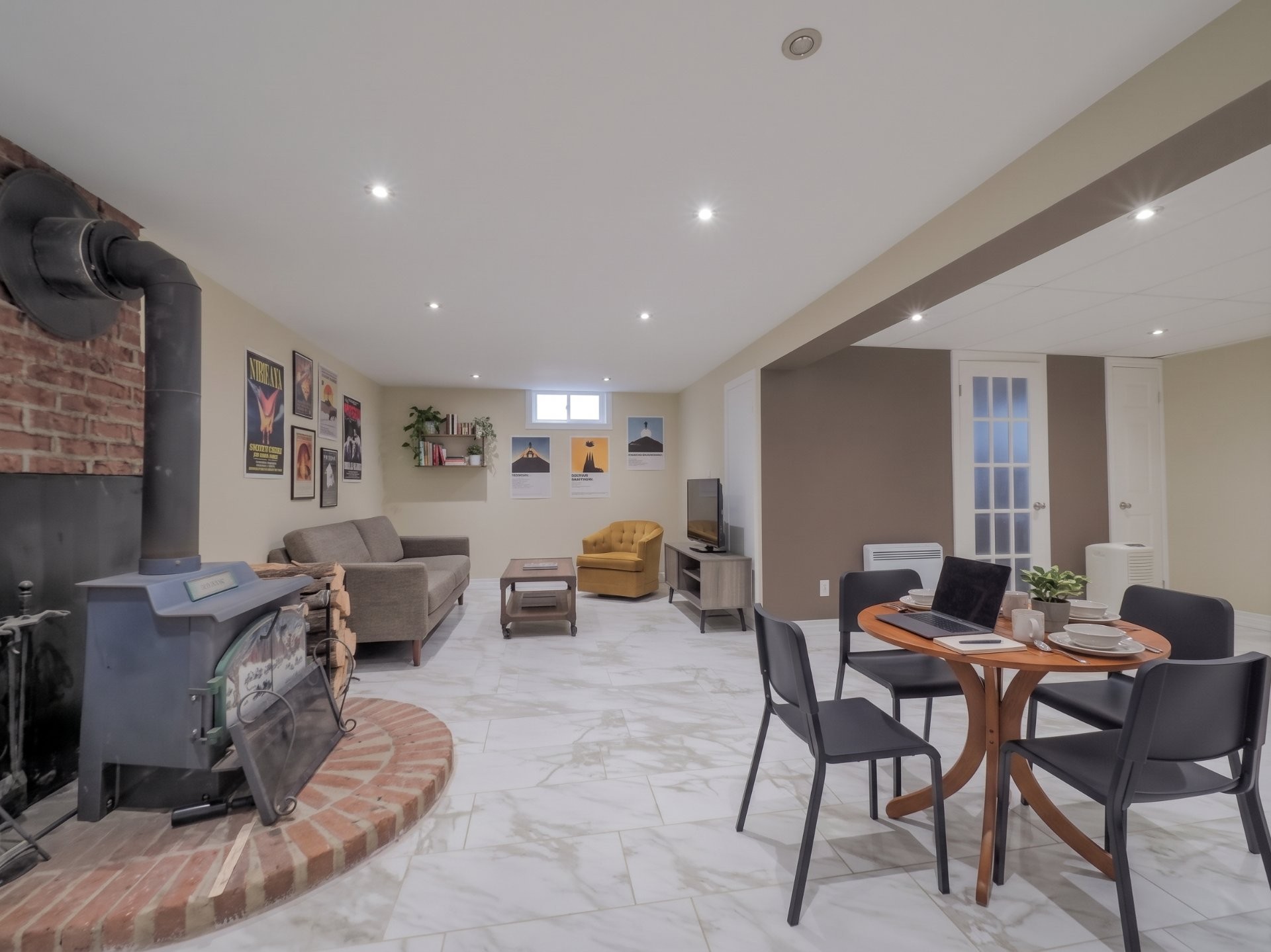 









6005


Rue Lacoursière

,
Trois-Rivières,




QC
G8Y4T6

