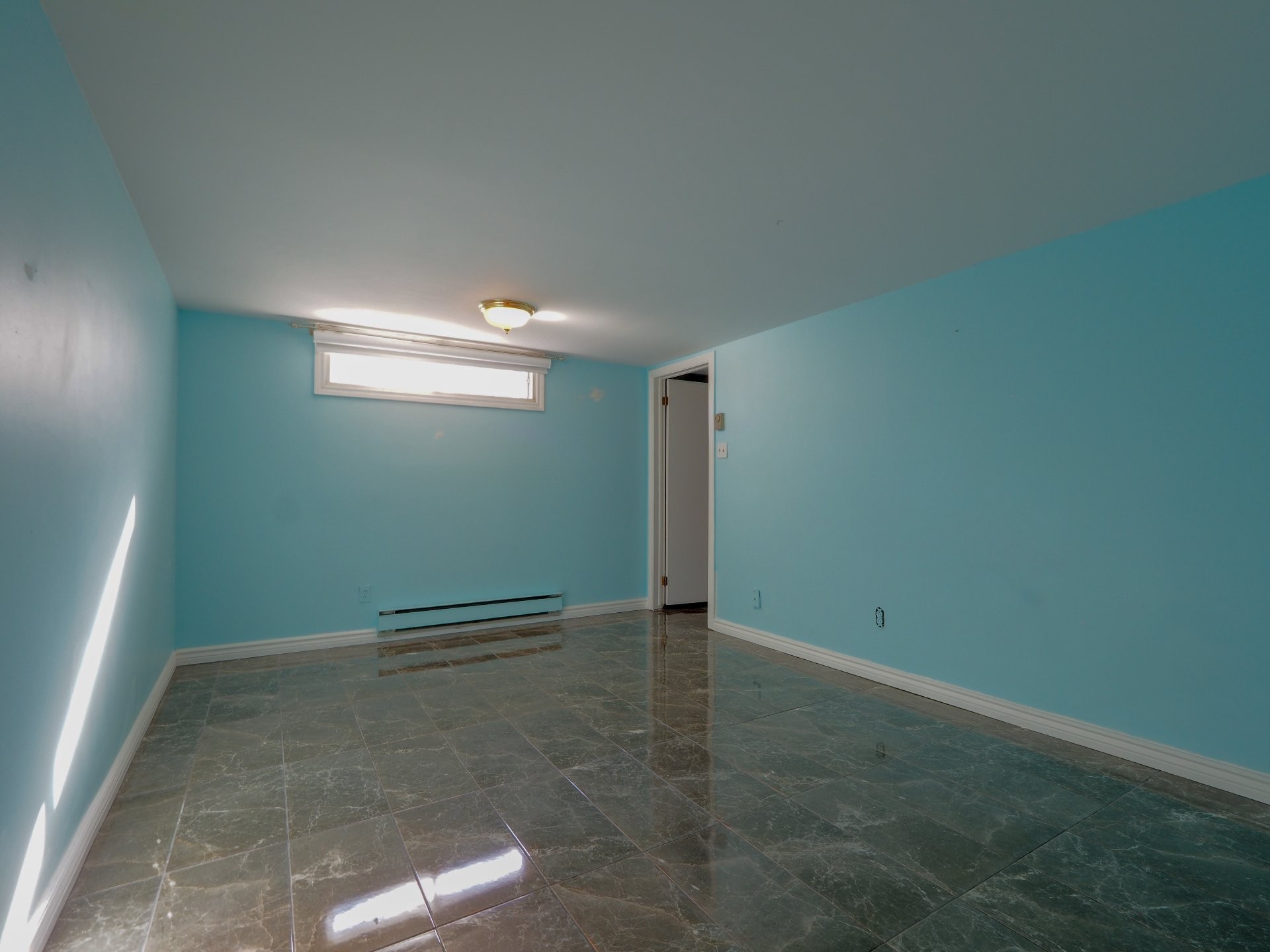 









6005


Rue Lacoursière

,
Trois-Rivières,




QC
G8Y4T6

