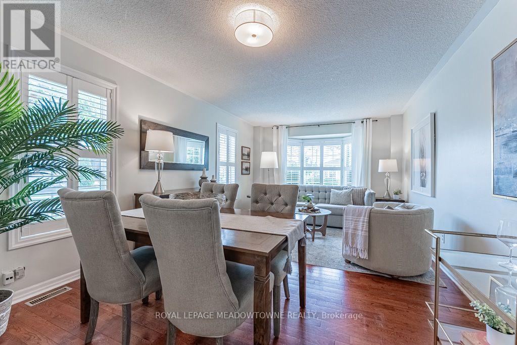 












1116 BARCLAY CIRCLE

,
Milton,




Ontario
L9T5W4


