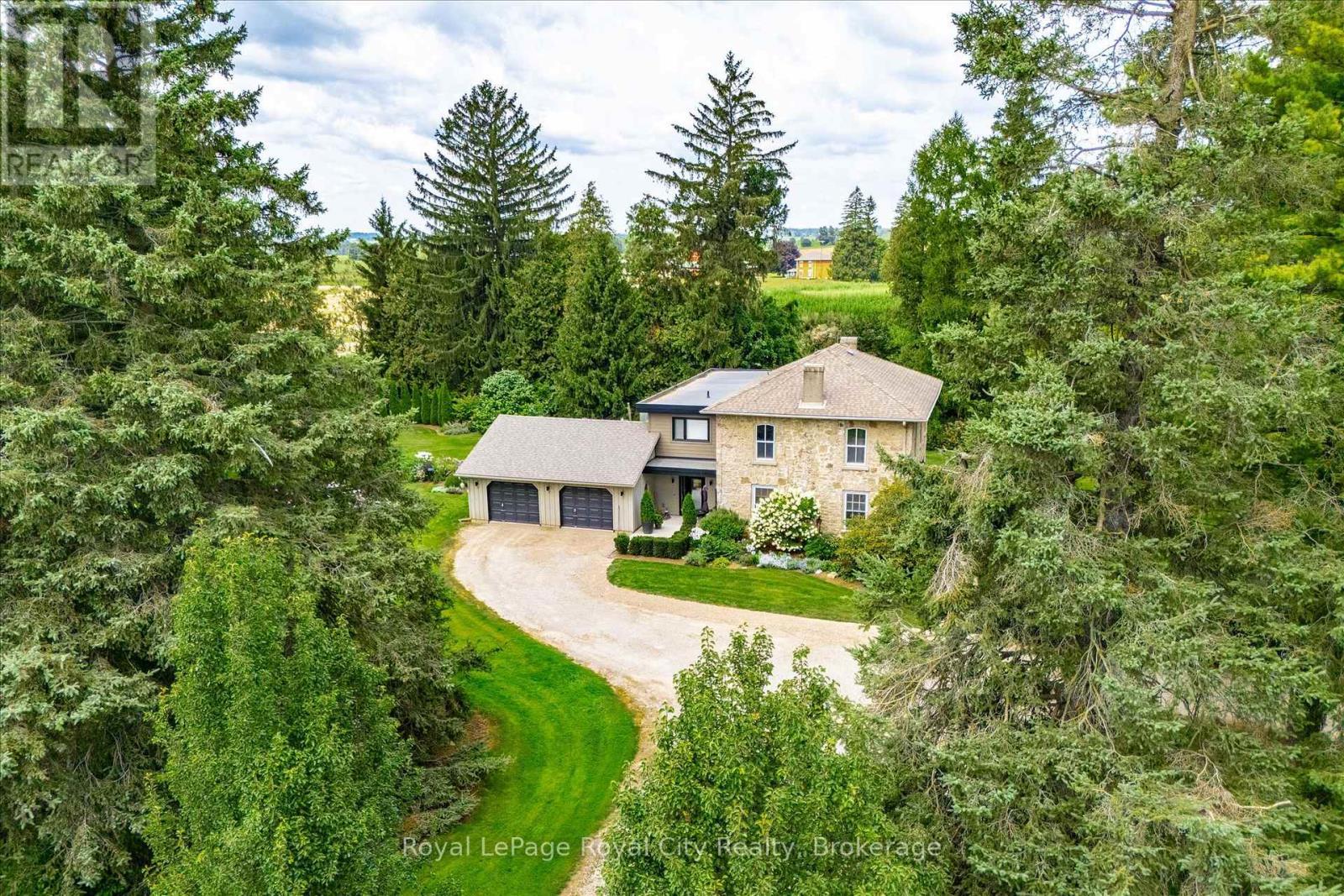 












6550 GERRIE ROAD

,
Centre Wellington (Elora/Salem),




Ontario
N0B1S0

