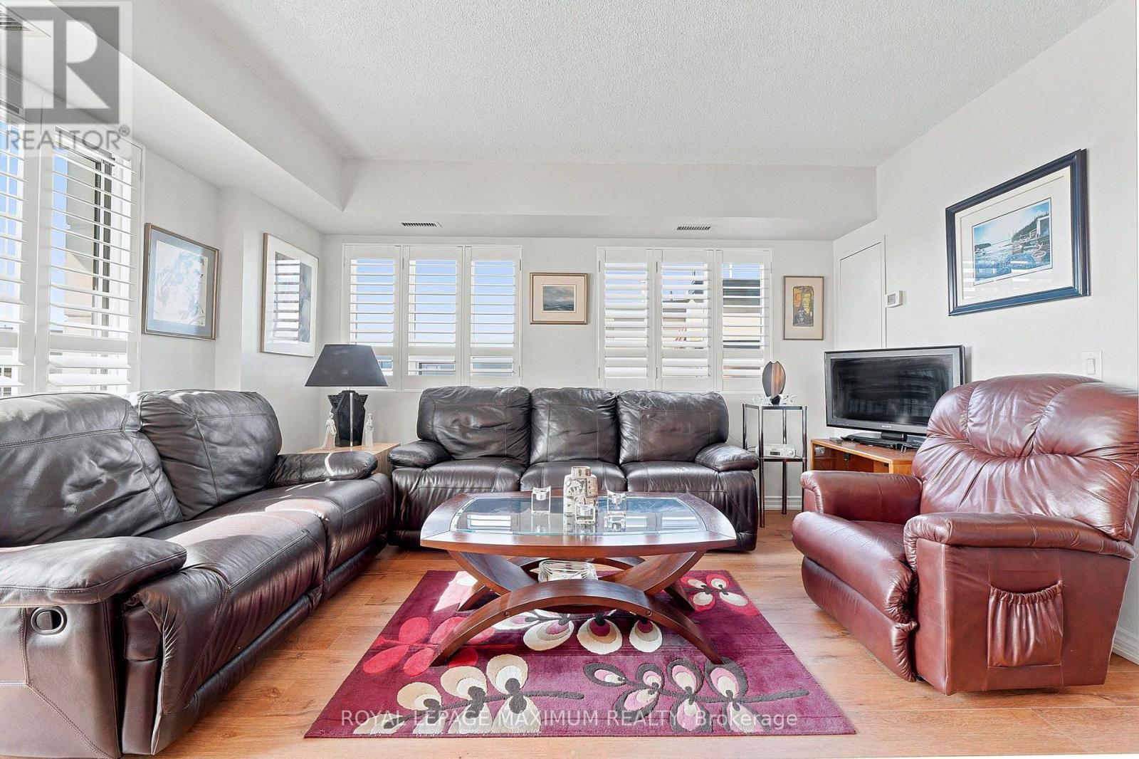 












402 - 7730 KIPLING AVENUE

,
Vaughan,




Ontario
L4L1Y9

