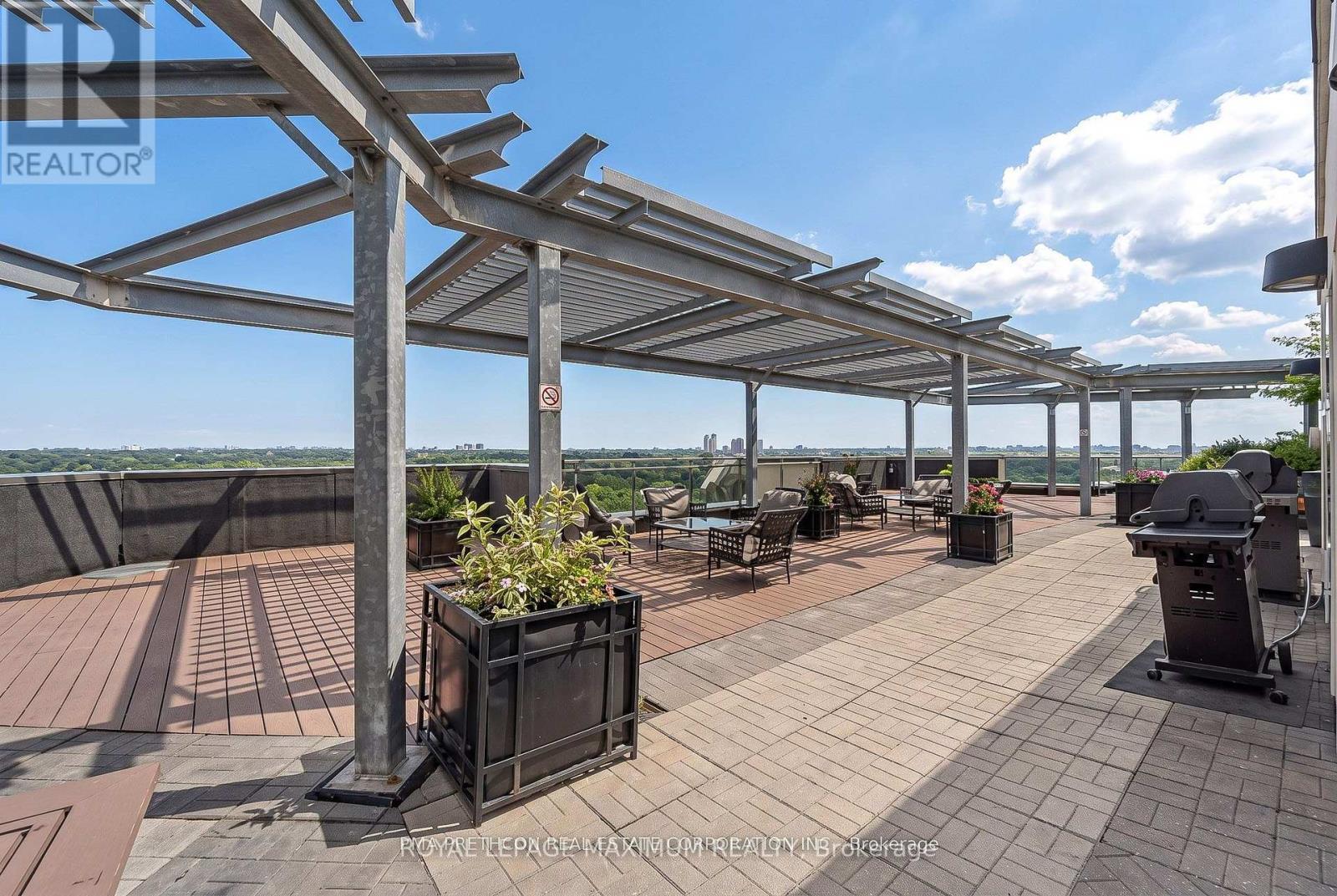 












402 - 7730 KIPLING AVENUE

,
Vaughan,




Ontario
L4L1Y9

