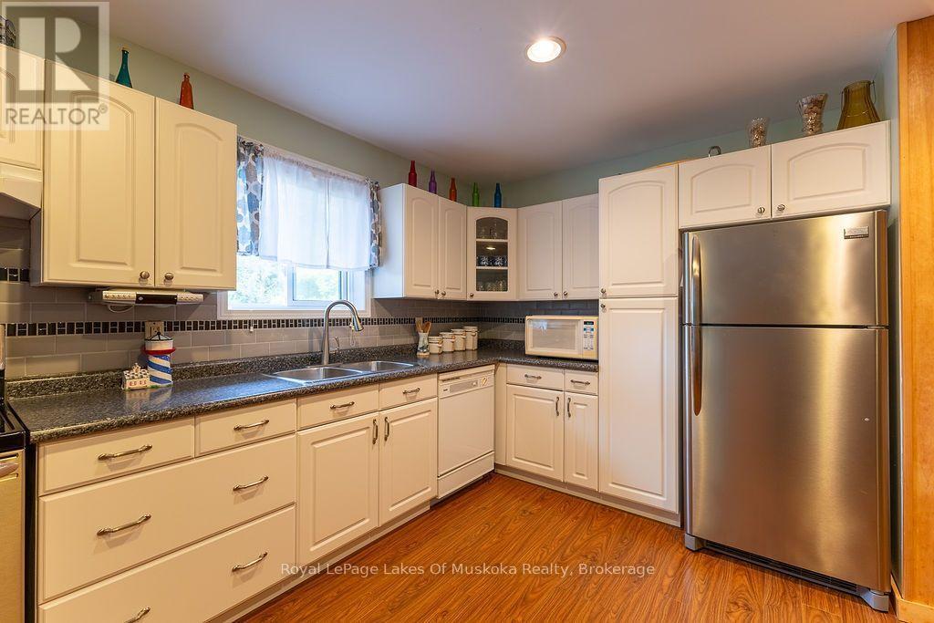 












215 SANDWOOD DRIVE

,
Ryerson,




Ontario
P0A1C0


