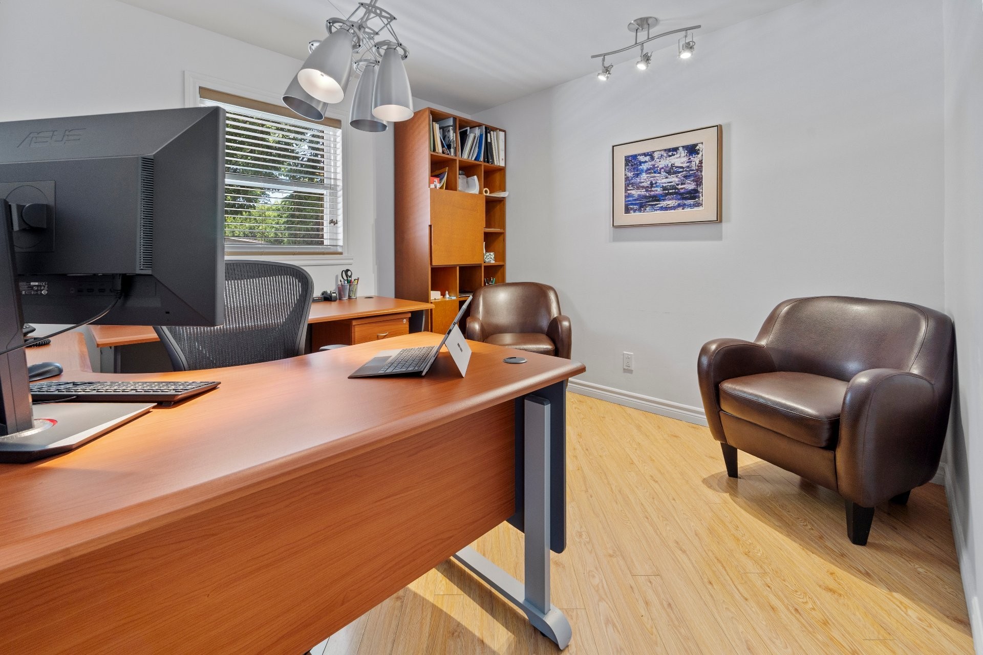 









60


Rue Matte

,
Sainte-Thérèse,




QC
J7E2W7

