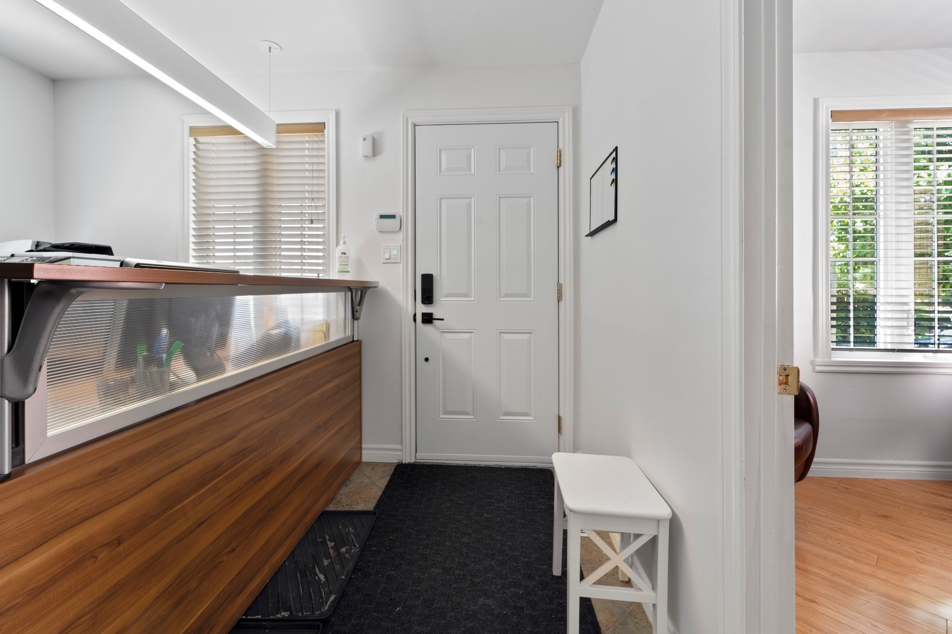 









60


Rue Matte

,
Sainte-Thérèse,




QC
J7E2W7

