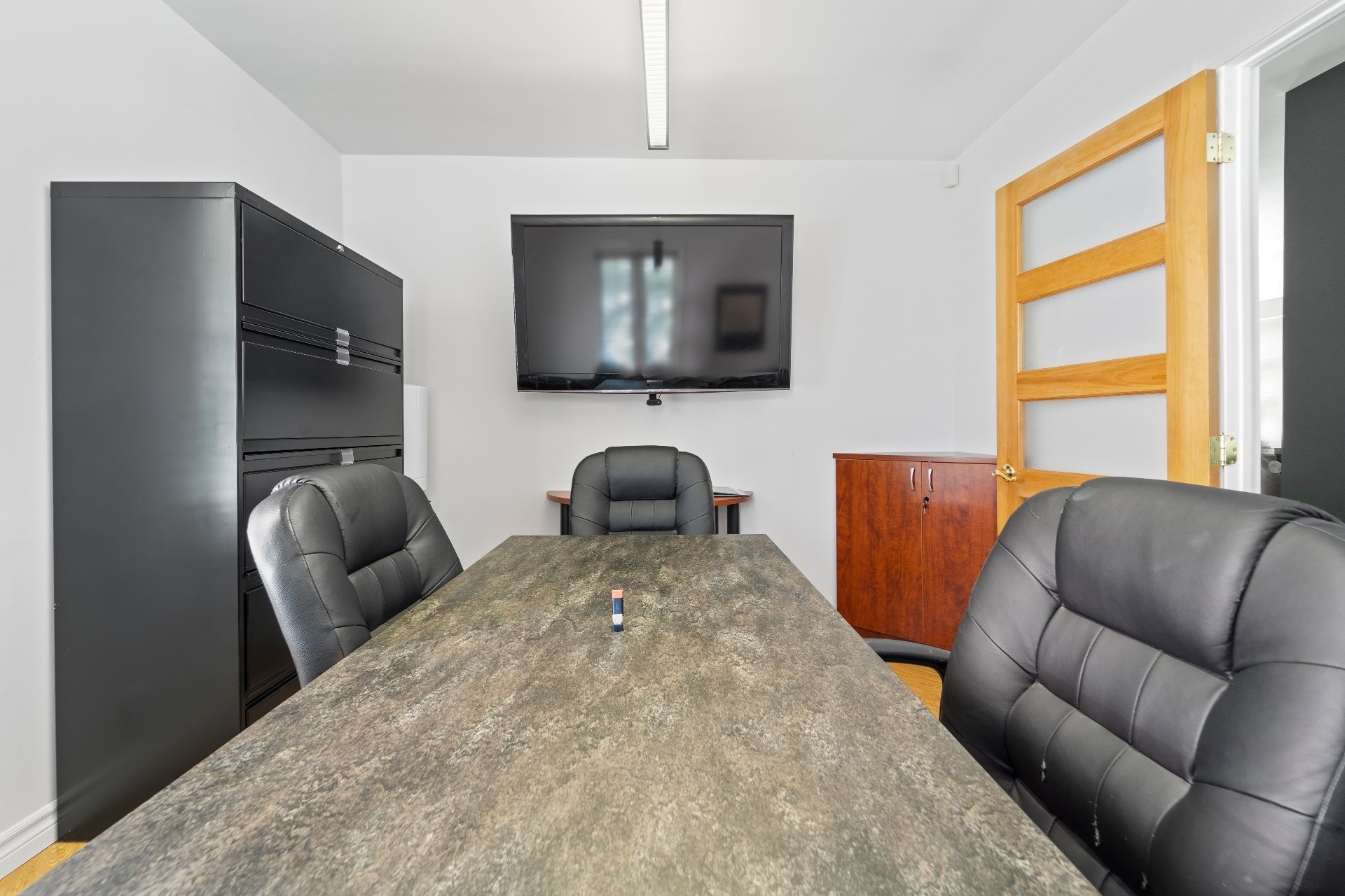 









60


Rue Matte

,
Sainte-Thérèse,




QC
J7E2W7

