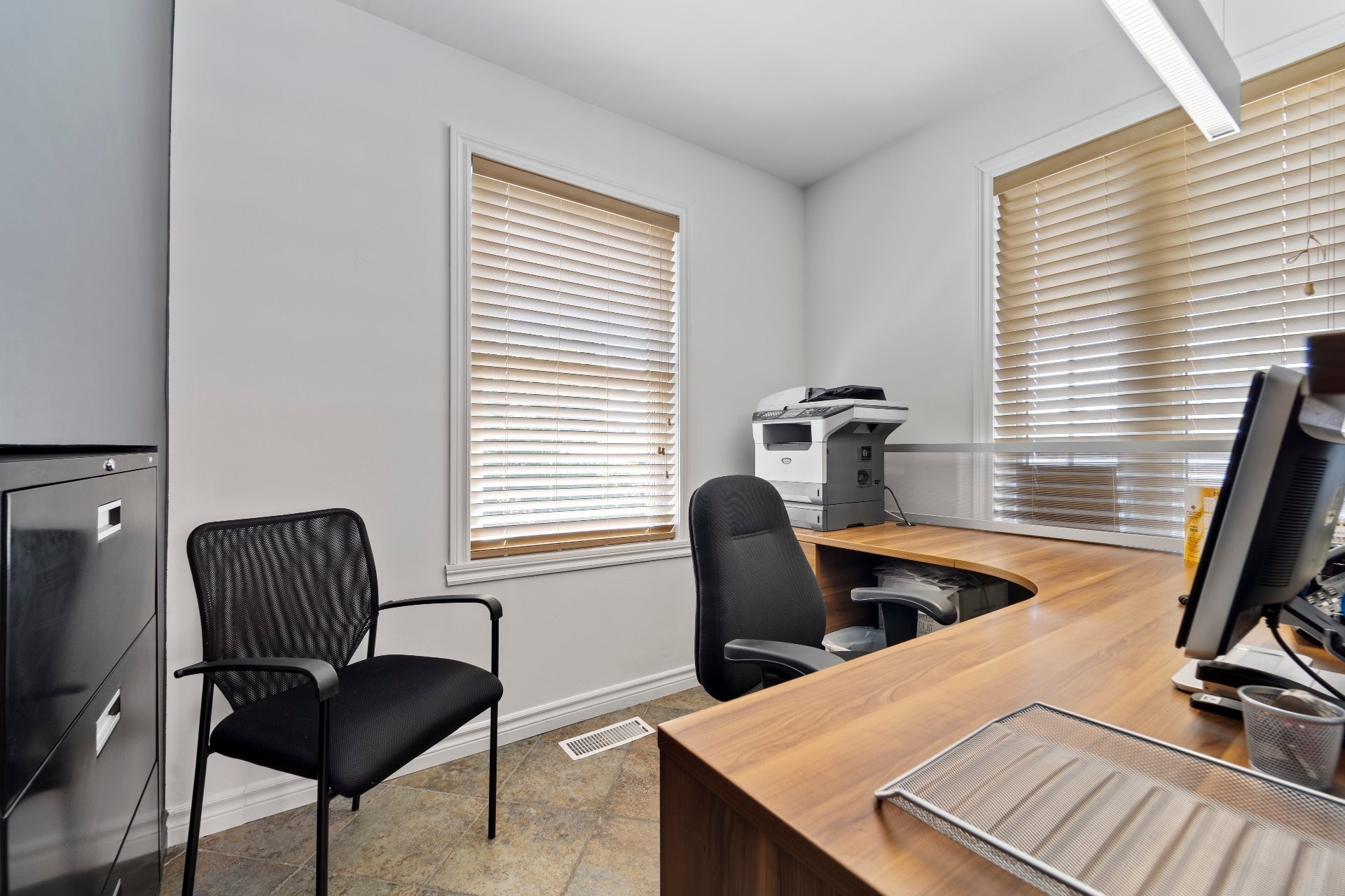 









60


Rue Matte

,
Sainte-Thérèse,




QC
J7E2W7

