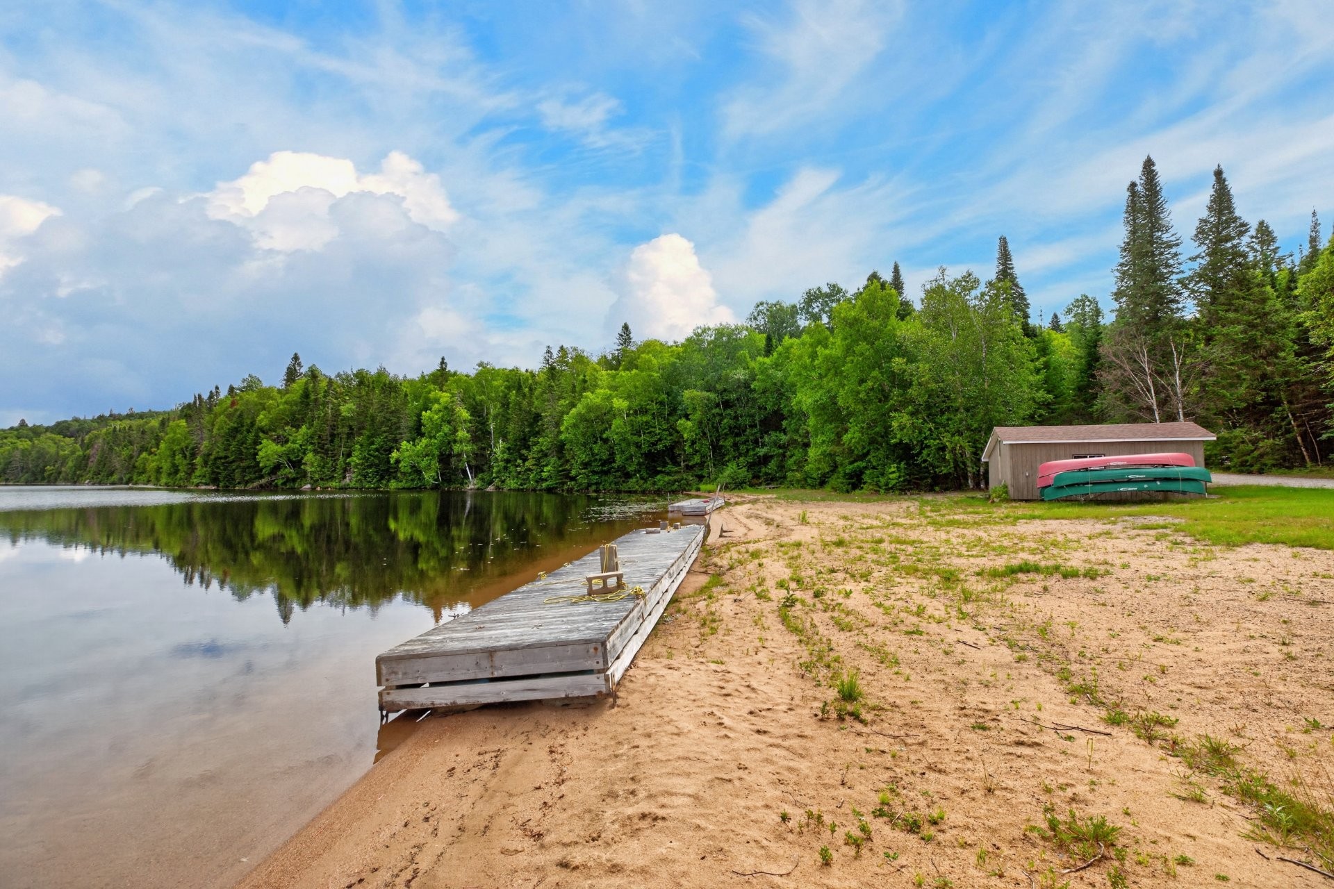 









1000


Ch. du Lac-Lusignan

,
Saint-Guillaume-Nord,




QC
J0K3B0


