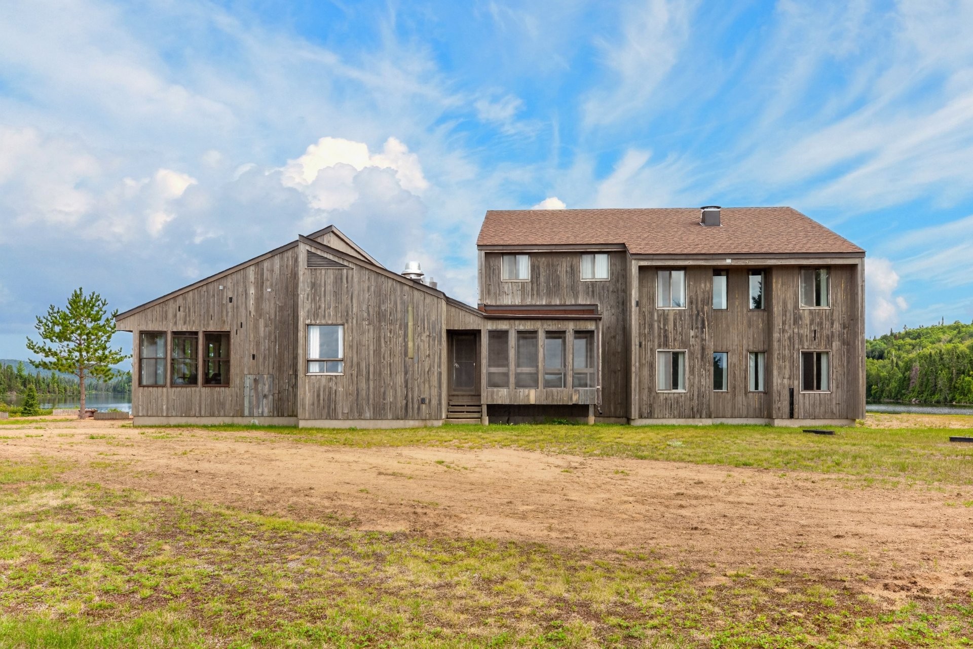 









1000


Ch. du Lac-Lusignan

,
Saint-Guillaume-Nord,




QC
J0K3B0

