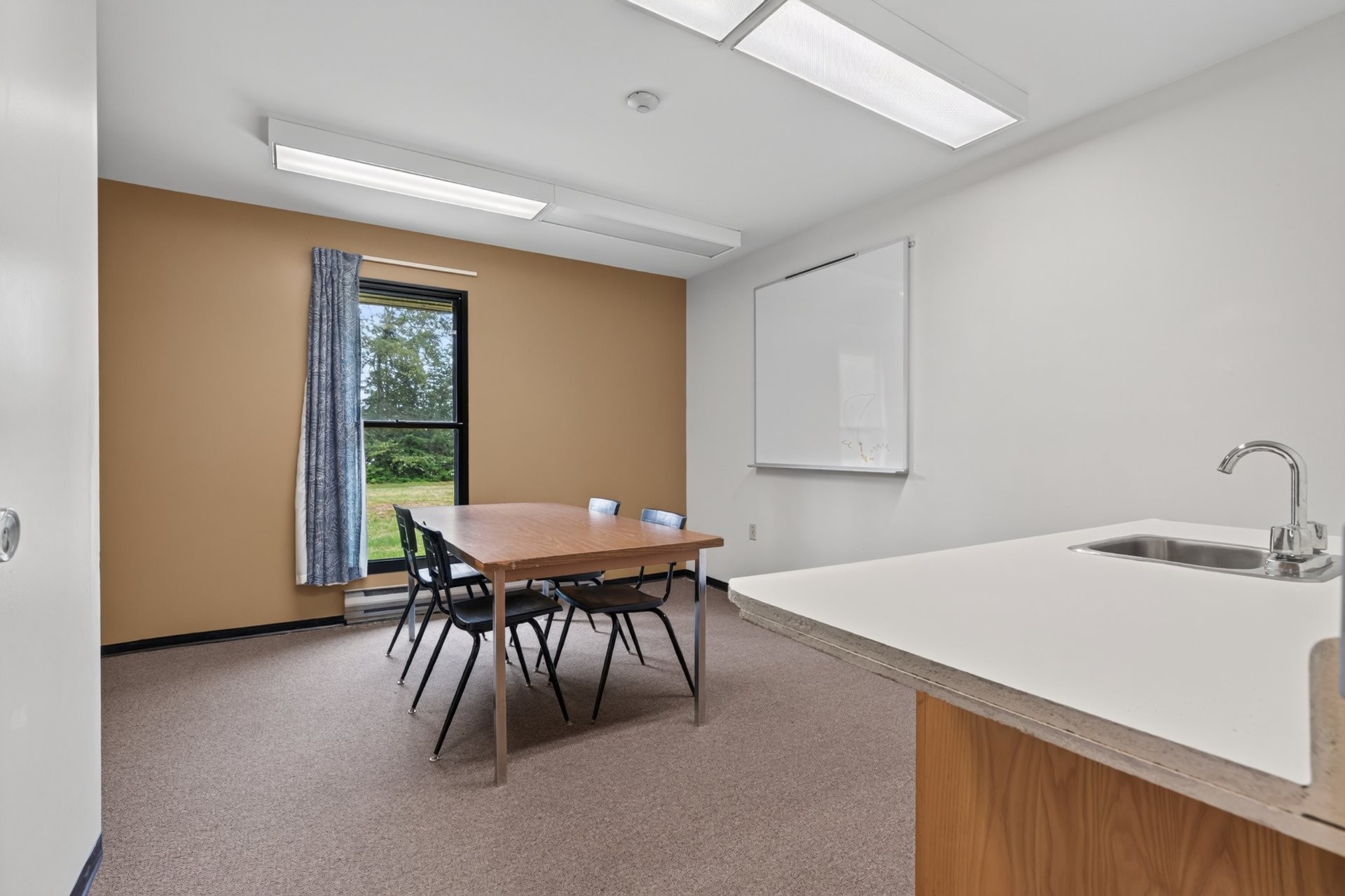 









1000


Ch. du Lac-Lusignan

,
Saint-Guillaume-Nord,




QC
J0K3B0

