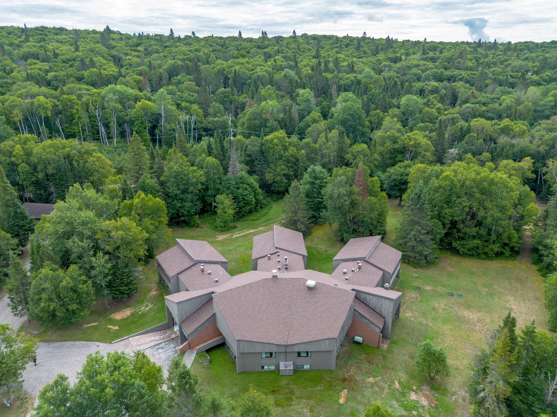 









1000


Ch. du Lac-Lusignan

,
Saint-Guillaume-Nord,




QC
J0K3B0

