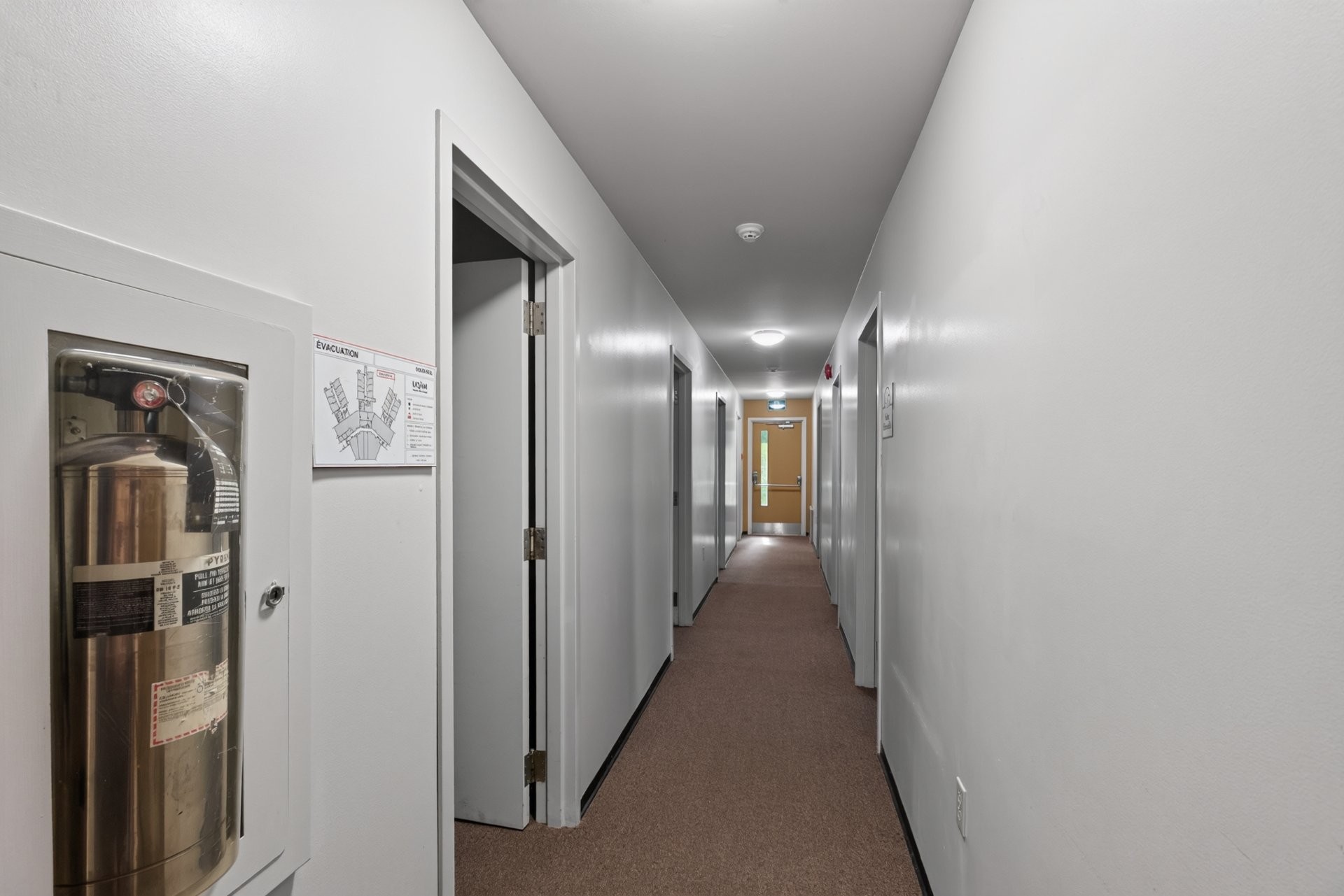 









1000


Ch. du Lac-Lusignan

,
Saint-Guillaume-Nord,




QC
J0K3B0

