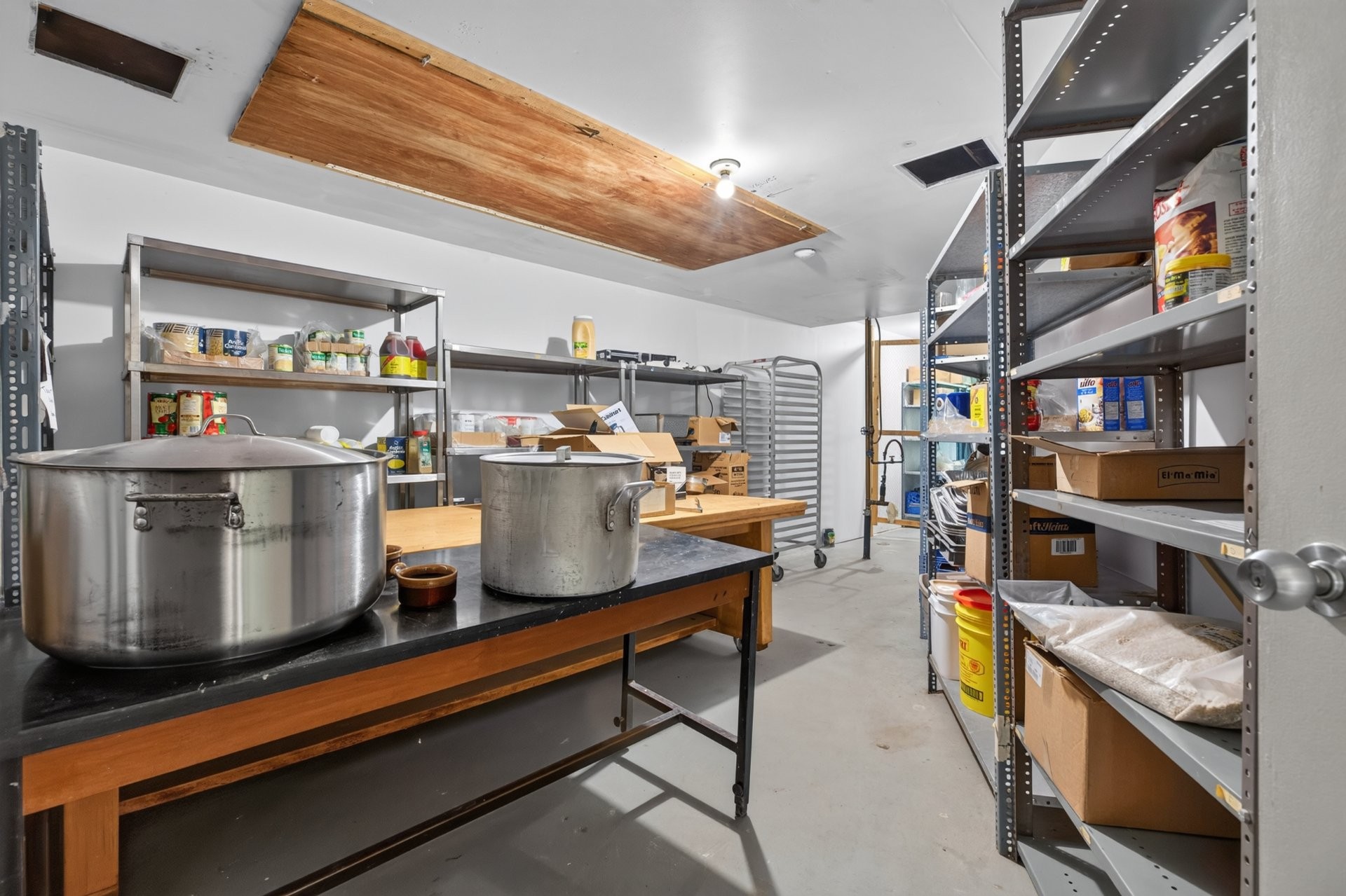 









1000


Ch. du Lac-Lusignan

,
Saint-Guillaume-Nord,




QC
J0K3B0

