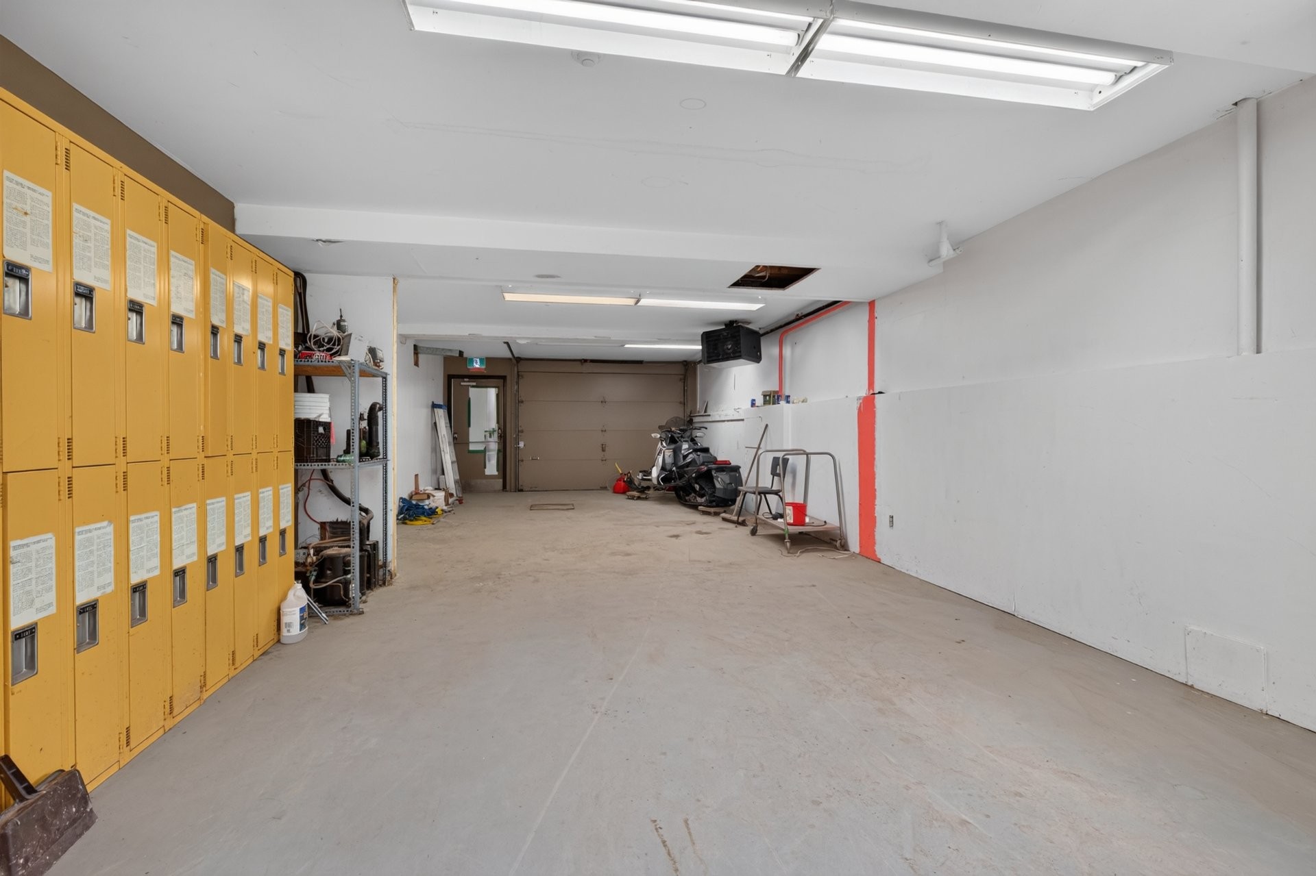 









1000


Ch. du Lac-Lusignan

,
Saint-Guillaume-Nord,




QC
J0K3B0


