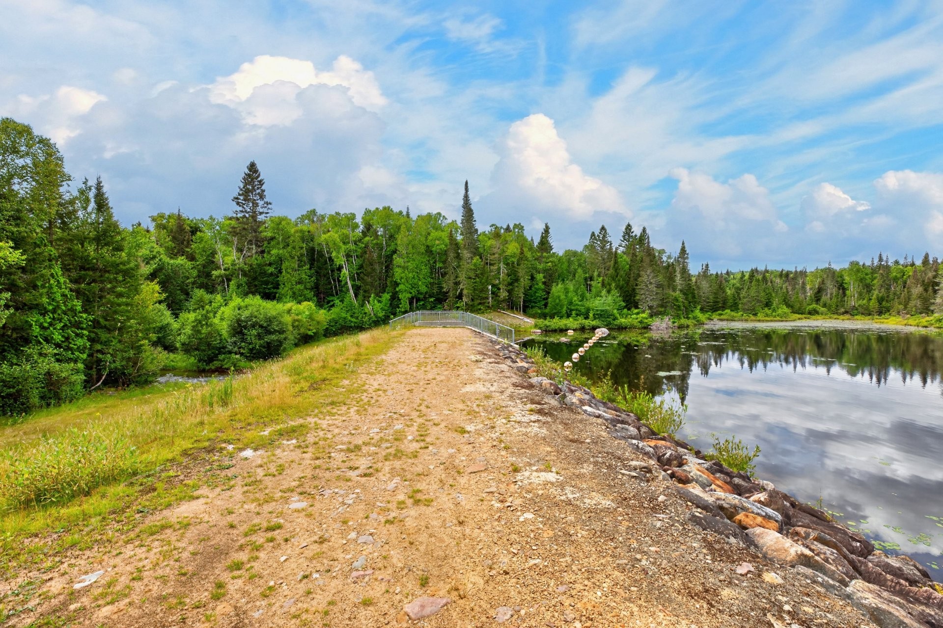 









1000


Ch. du Lac-Lusignan

,
Saint-Guillaume-Nord,




QC
J0K3B0

