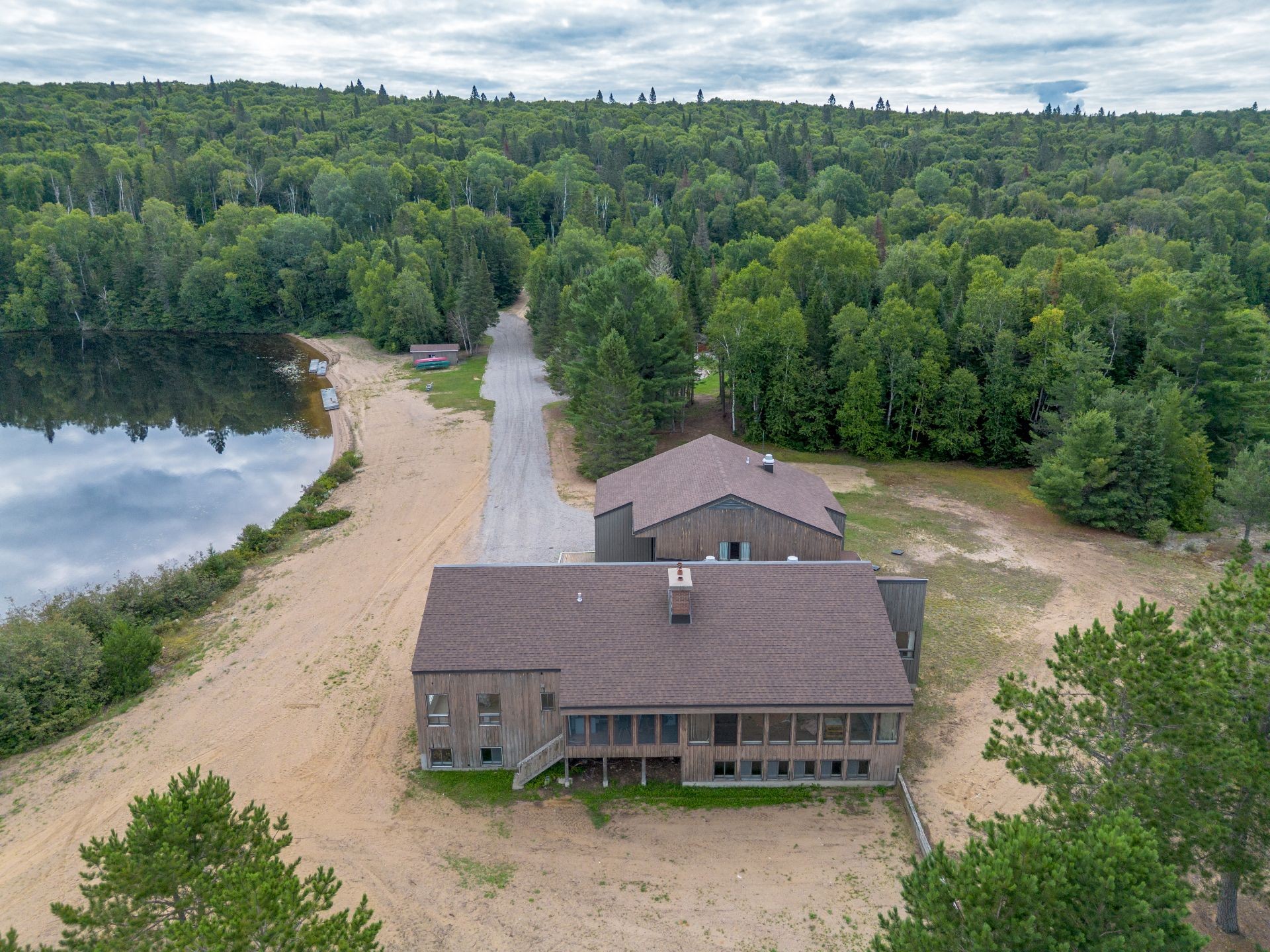 









1000


Ch. du Lac-Lusignan

,
Saint-Guillaume-Nord,




QC
J0K3B0


