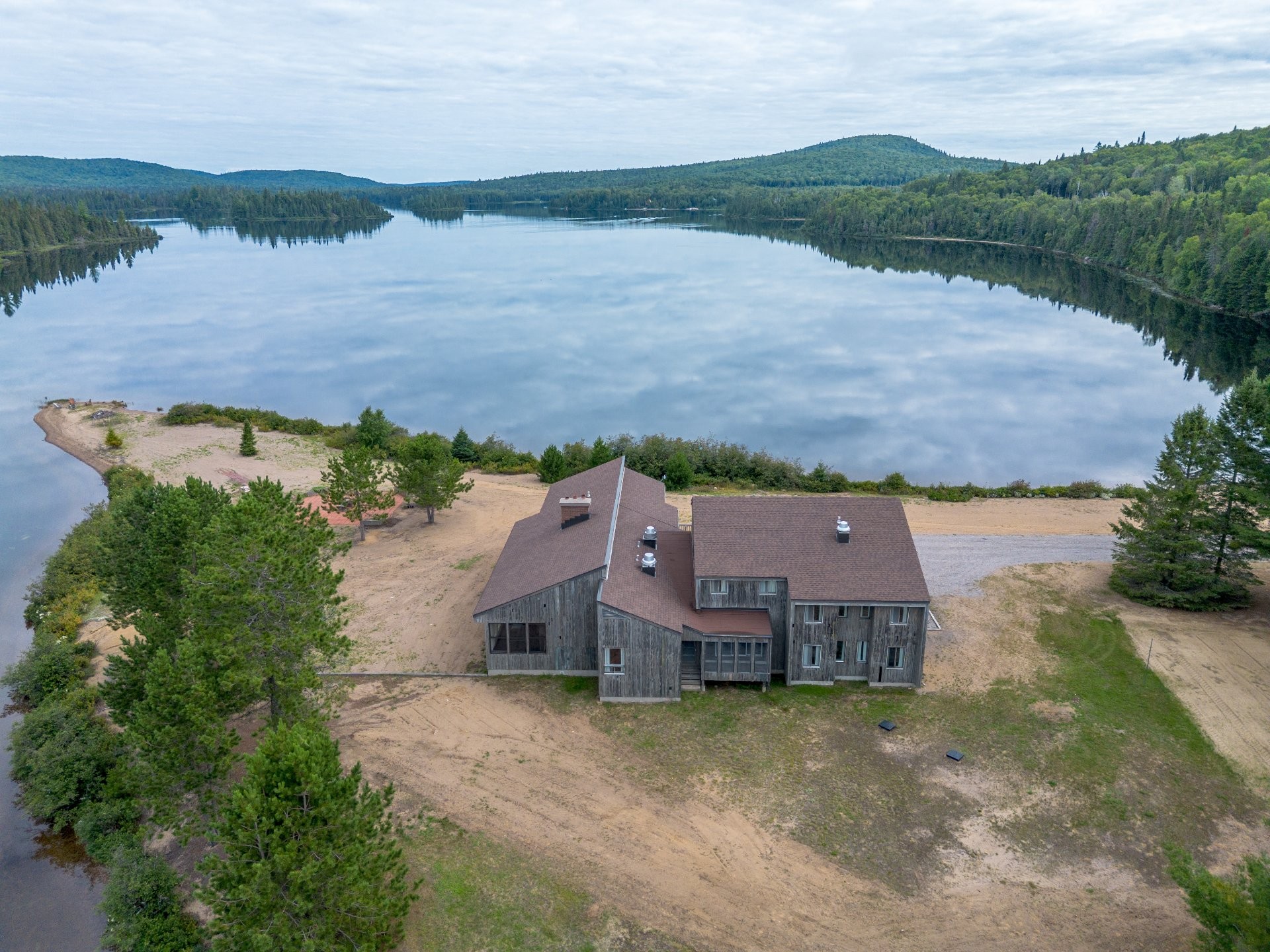 









1000


Ch. du Lac-Lusignan

,
Saint-Guillaume-Nord,




QC
J0K3B0

