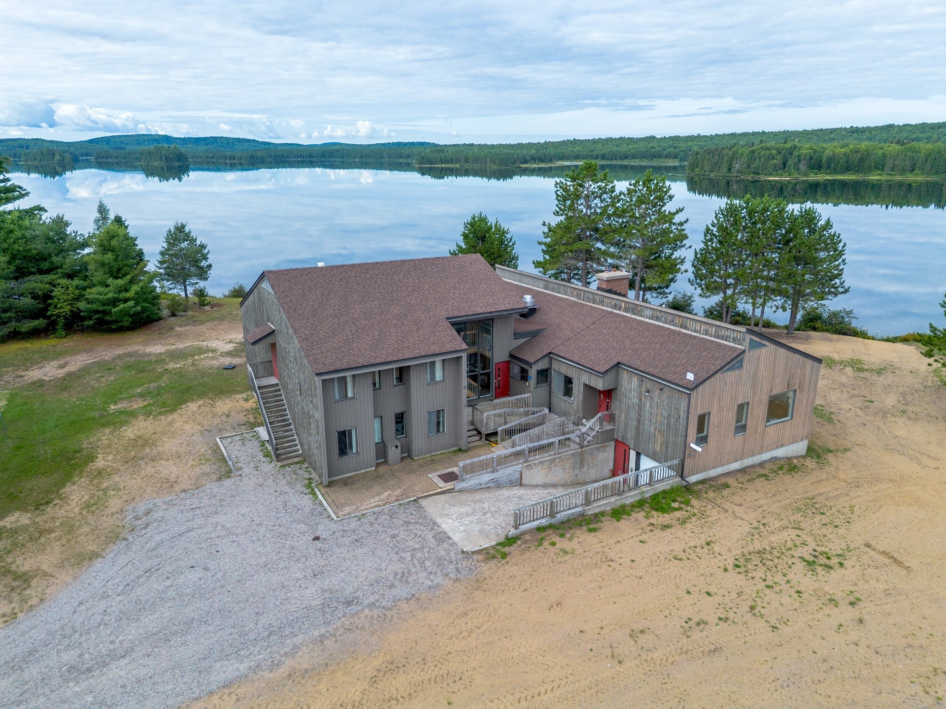 









1000


Ch. du Lac-Lusignan

,
Saint-Guillaume-Nord,




QC
J0K3B0

