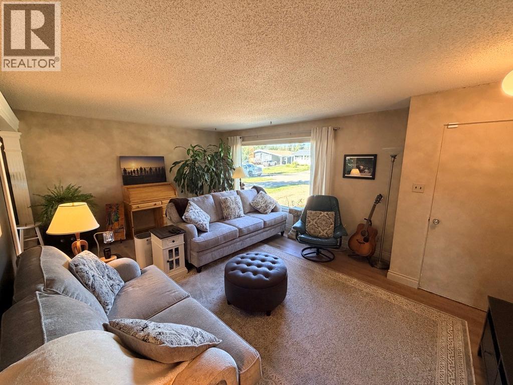 












1045 93 Avenue

,
Dawson Creek,




British Columbia
V1G1E3

