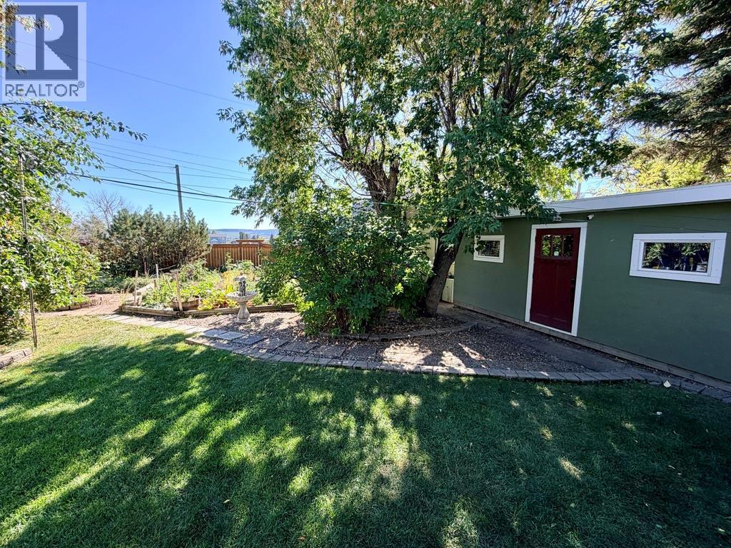 












1045 93 Avenue

,
Dawson Creek,




British Columbia
V1G1E3


