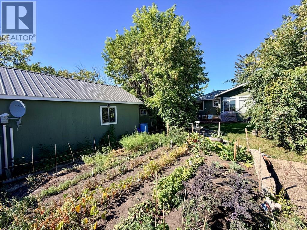 












1045 93 Avenue

,
Dawson Creek,




British Columbia
V1G1E3

