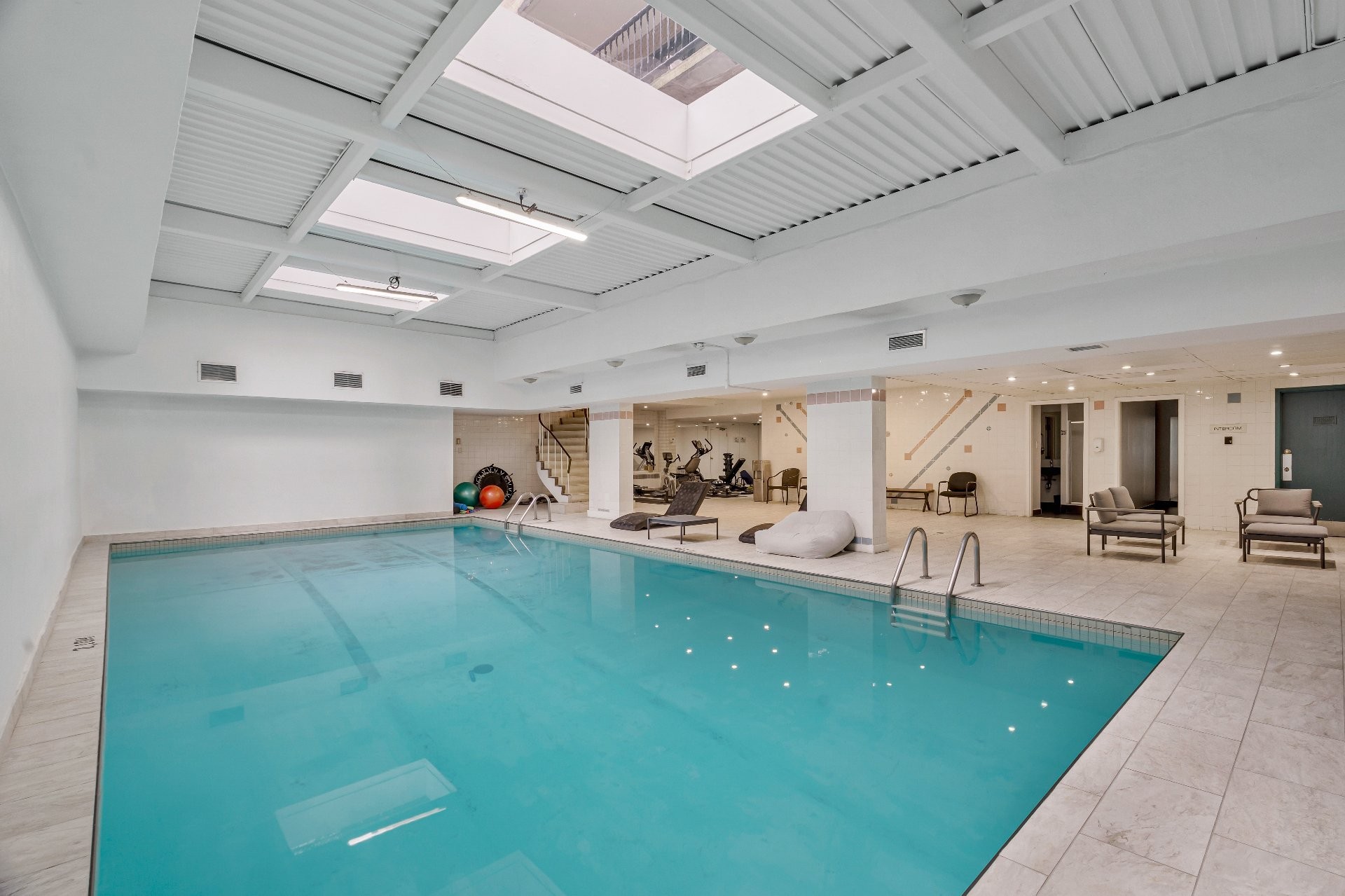 









3445


Rue Drummond

, 501,
Montréal (Ville-Marie),




QC
H3G1X9

