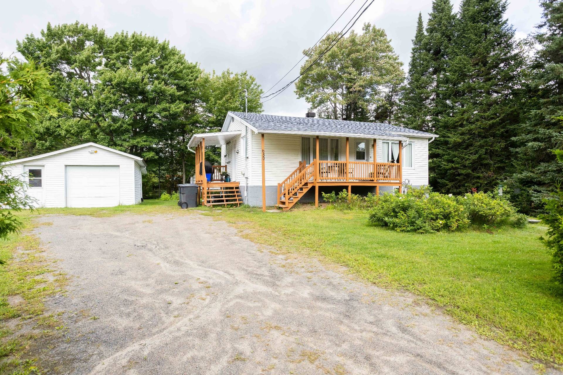 









650


Ch. Juneau

,
Shawinigan,




QC
G9R1L6

